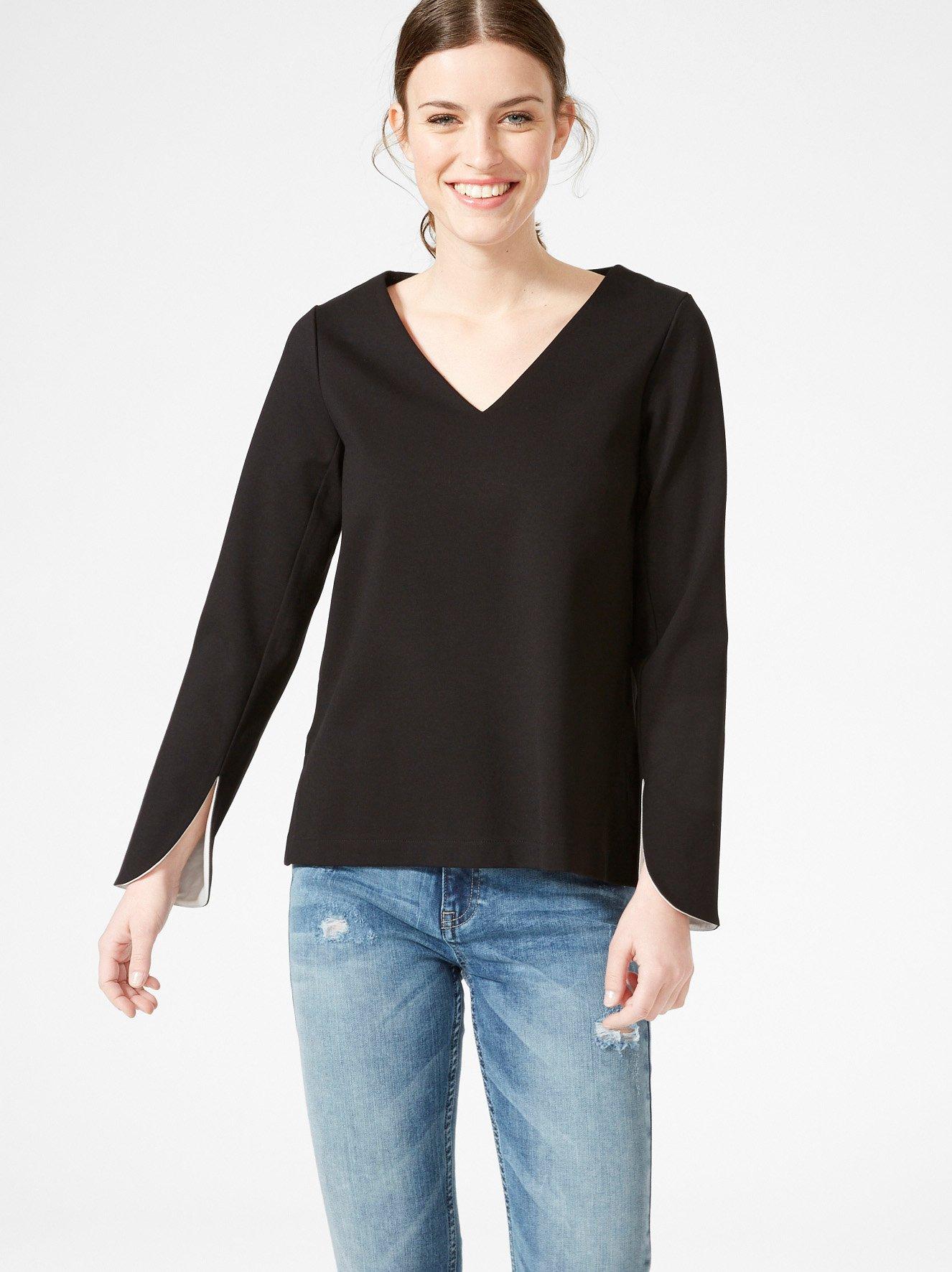 V-neck Top