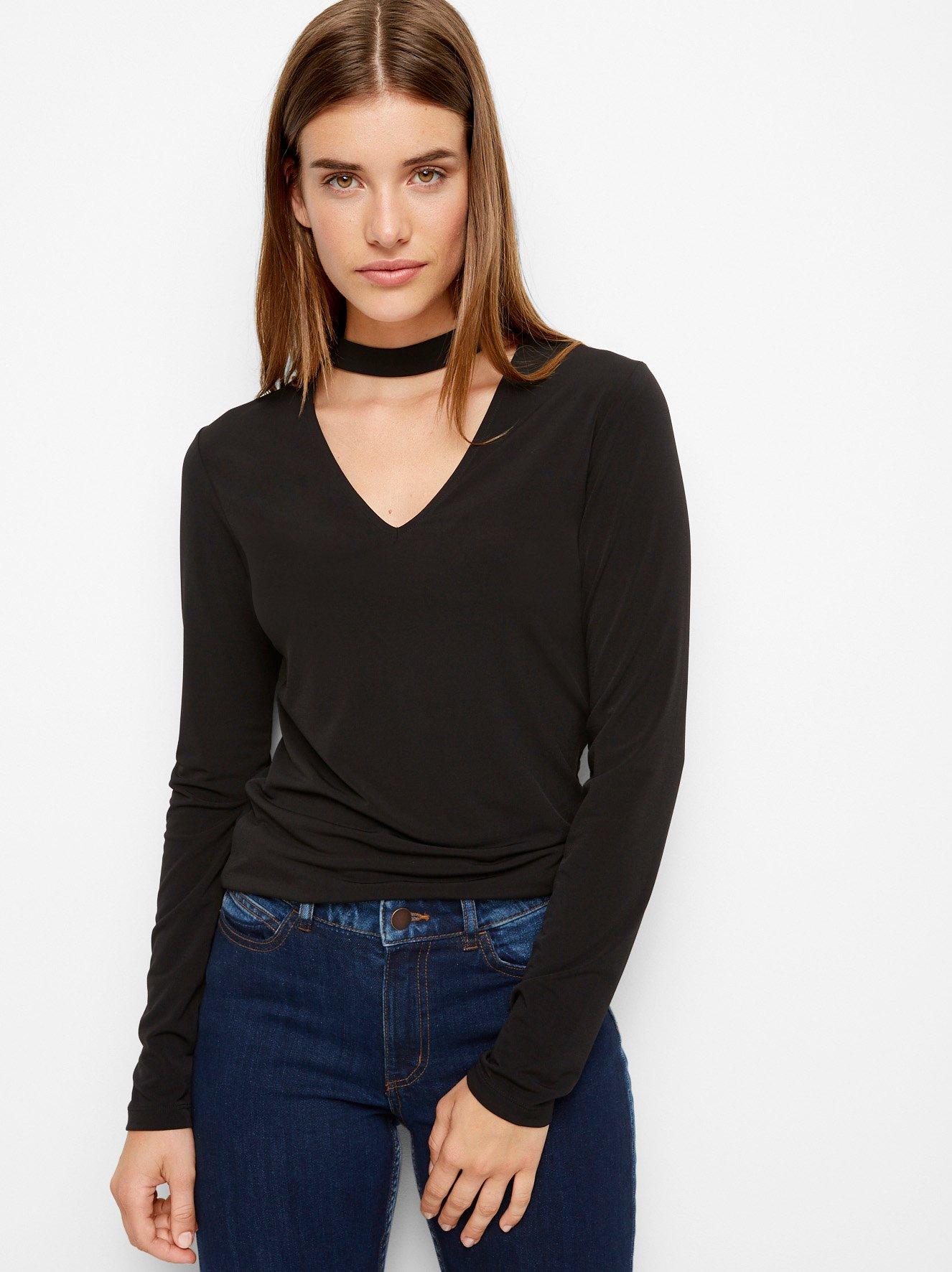 Topp med choker-krage