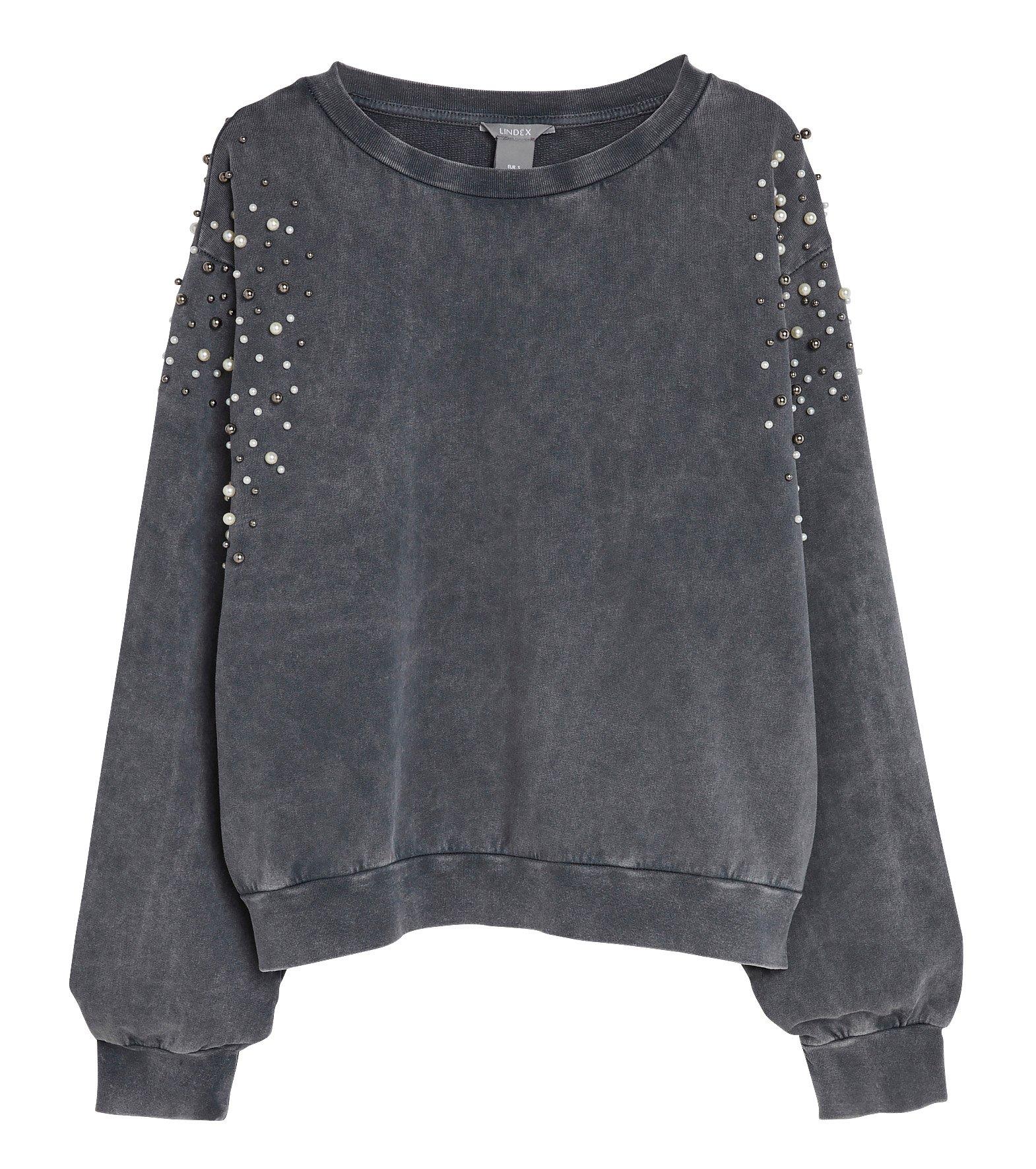 sweatshirt with pearls