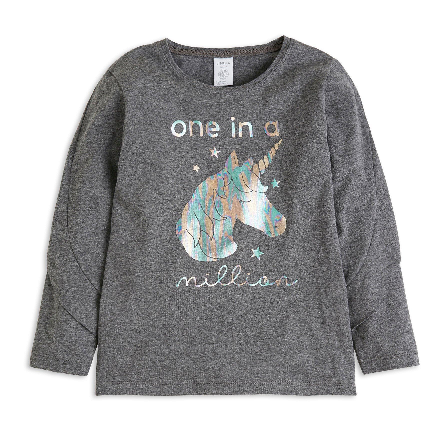 Topp med tryck av enhörning