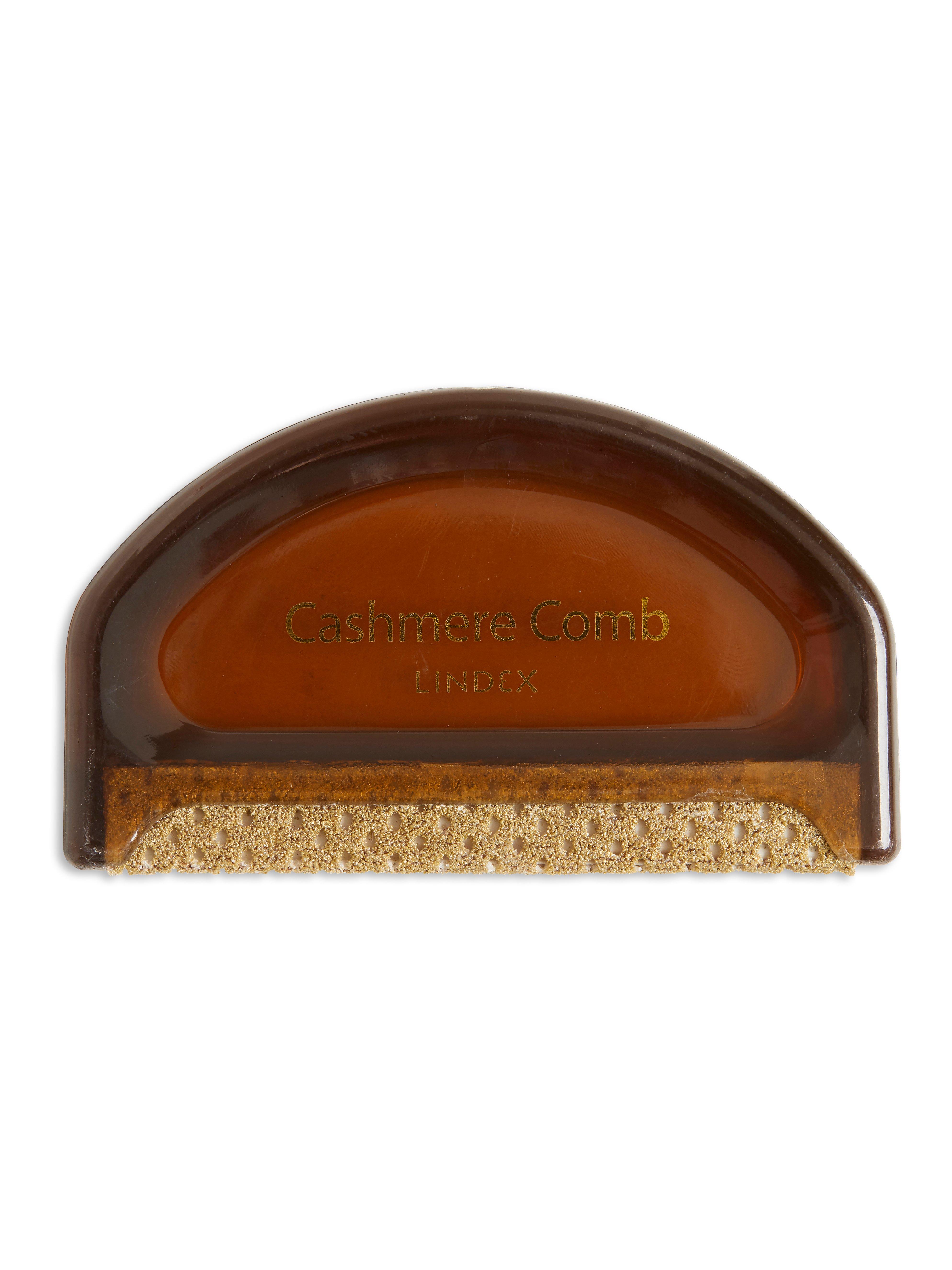 How To Use A Cashmere Comb 