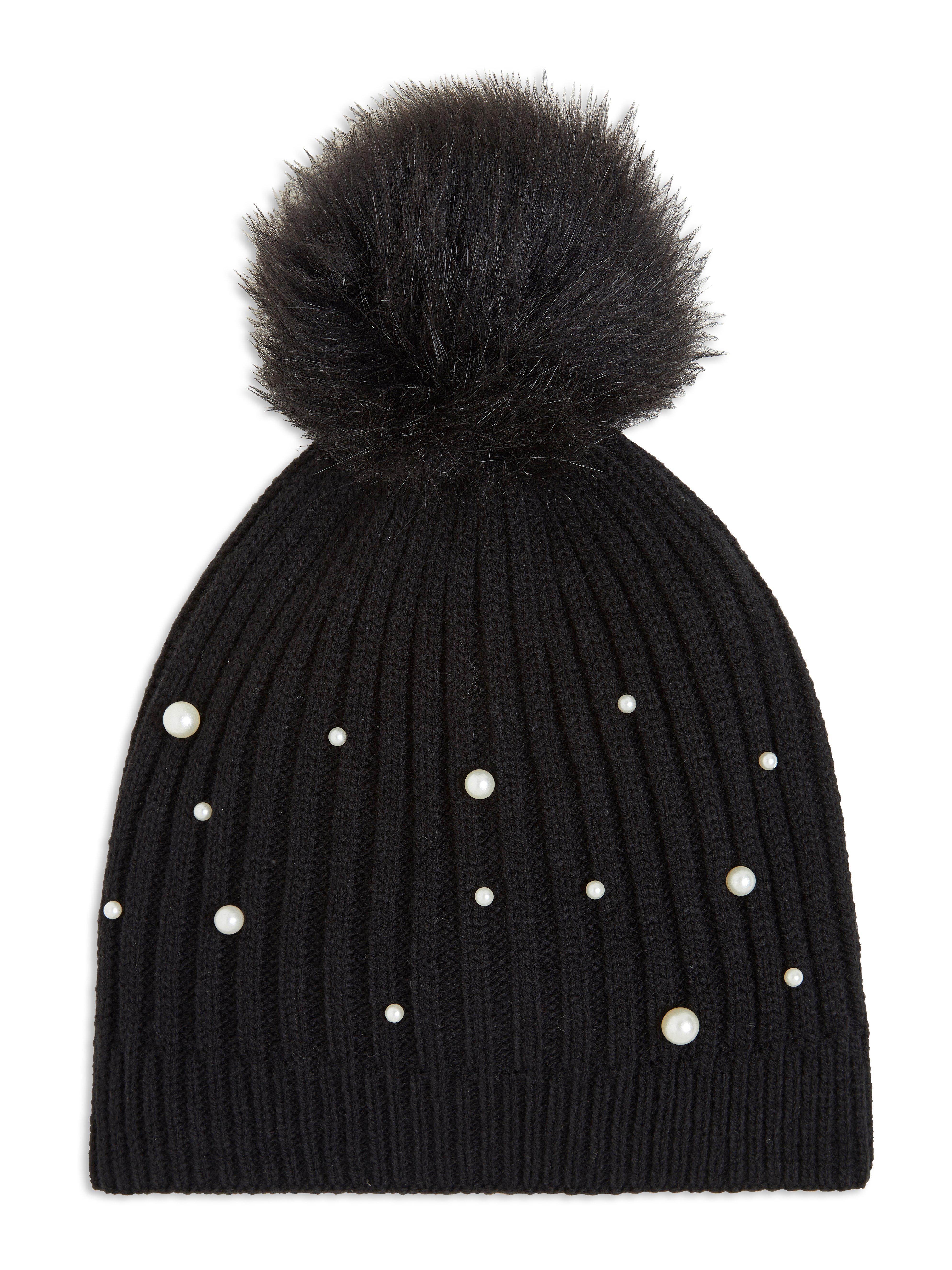 cap with pom pom on top