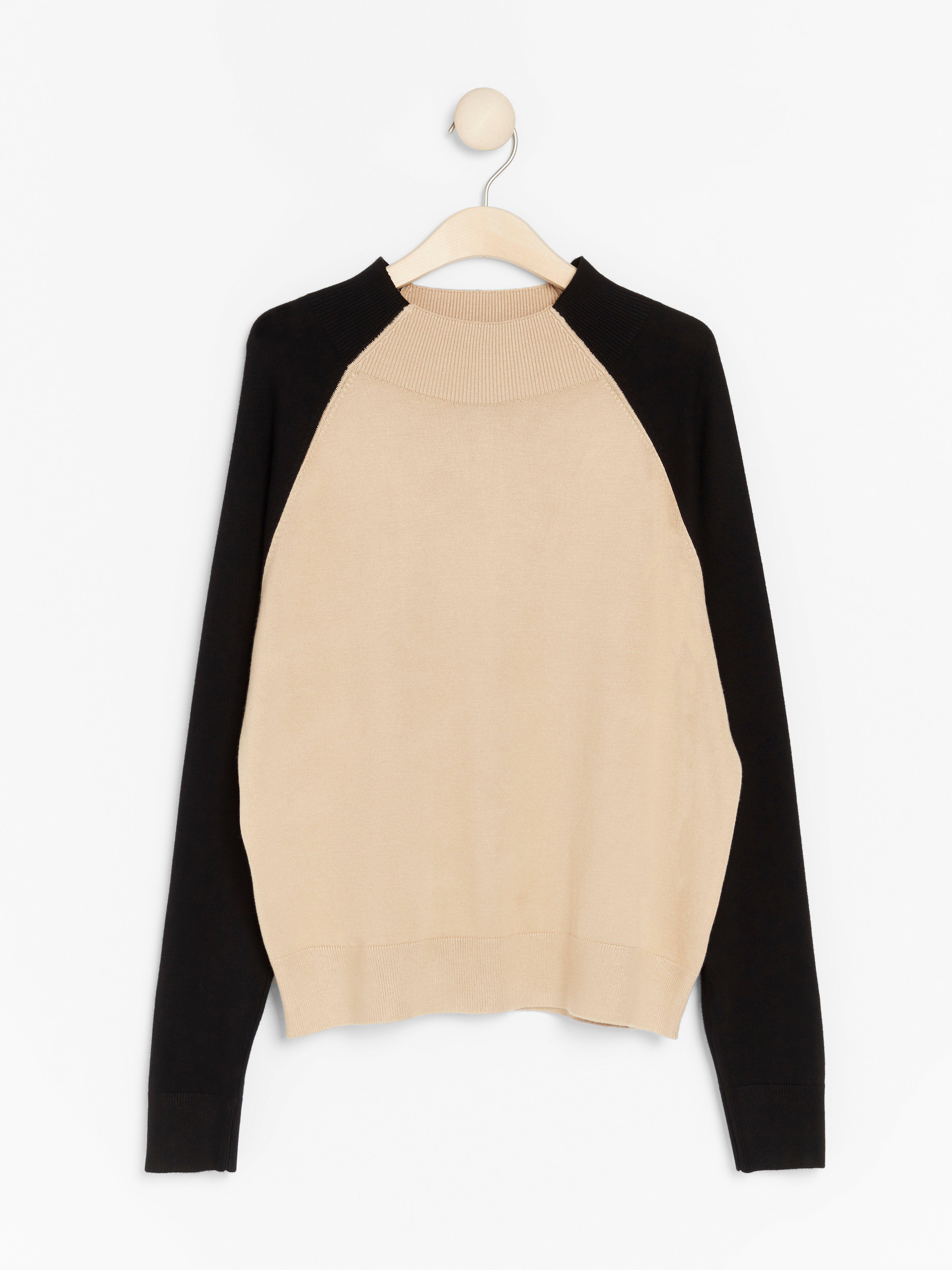 Sweater - Womens Wear - Black