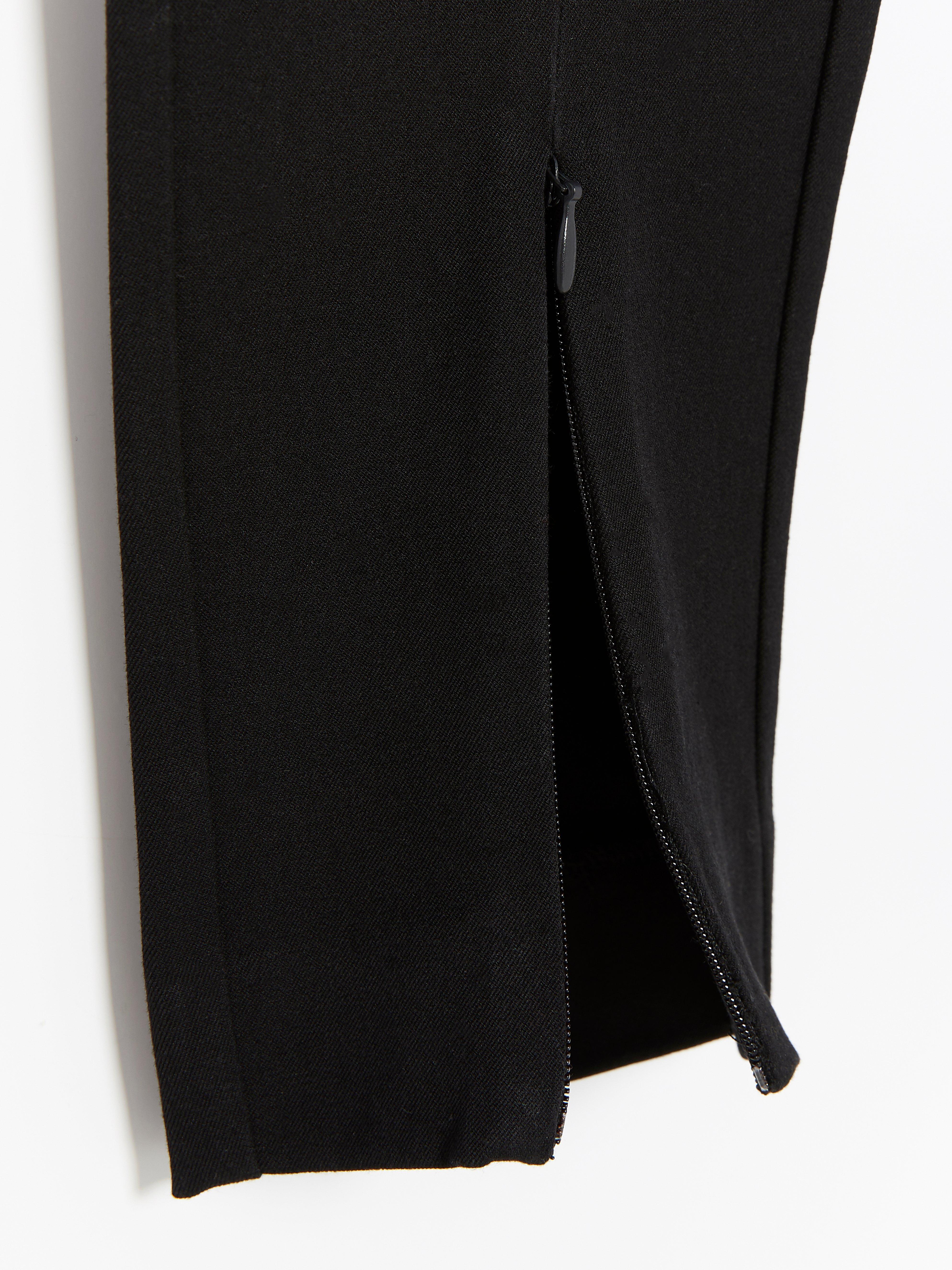 long black skinny trousers