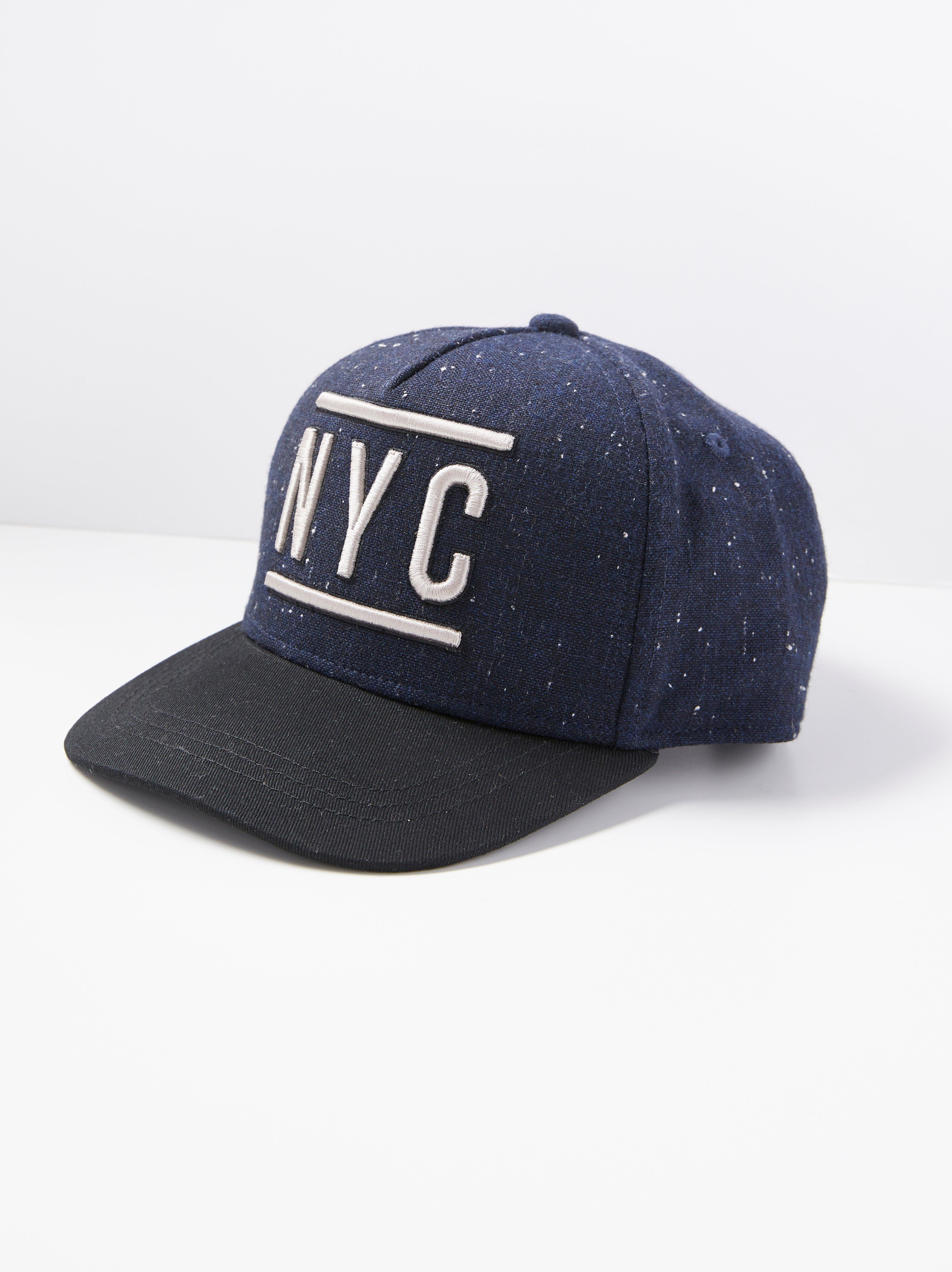 cap with flat peak