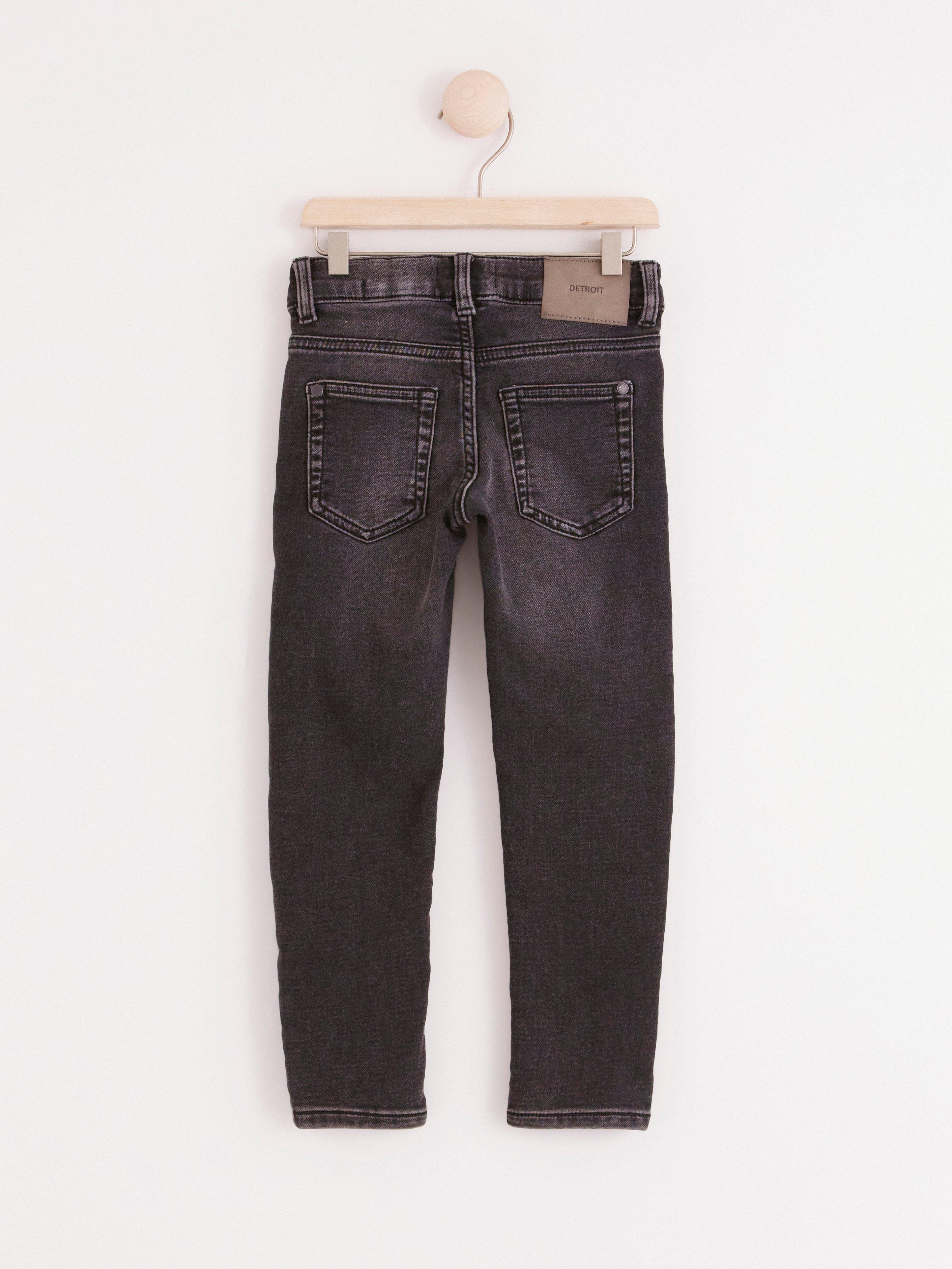 black slim jeans