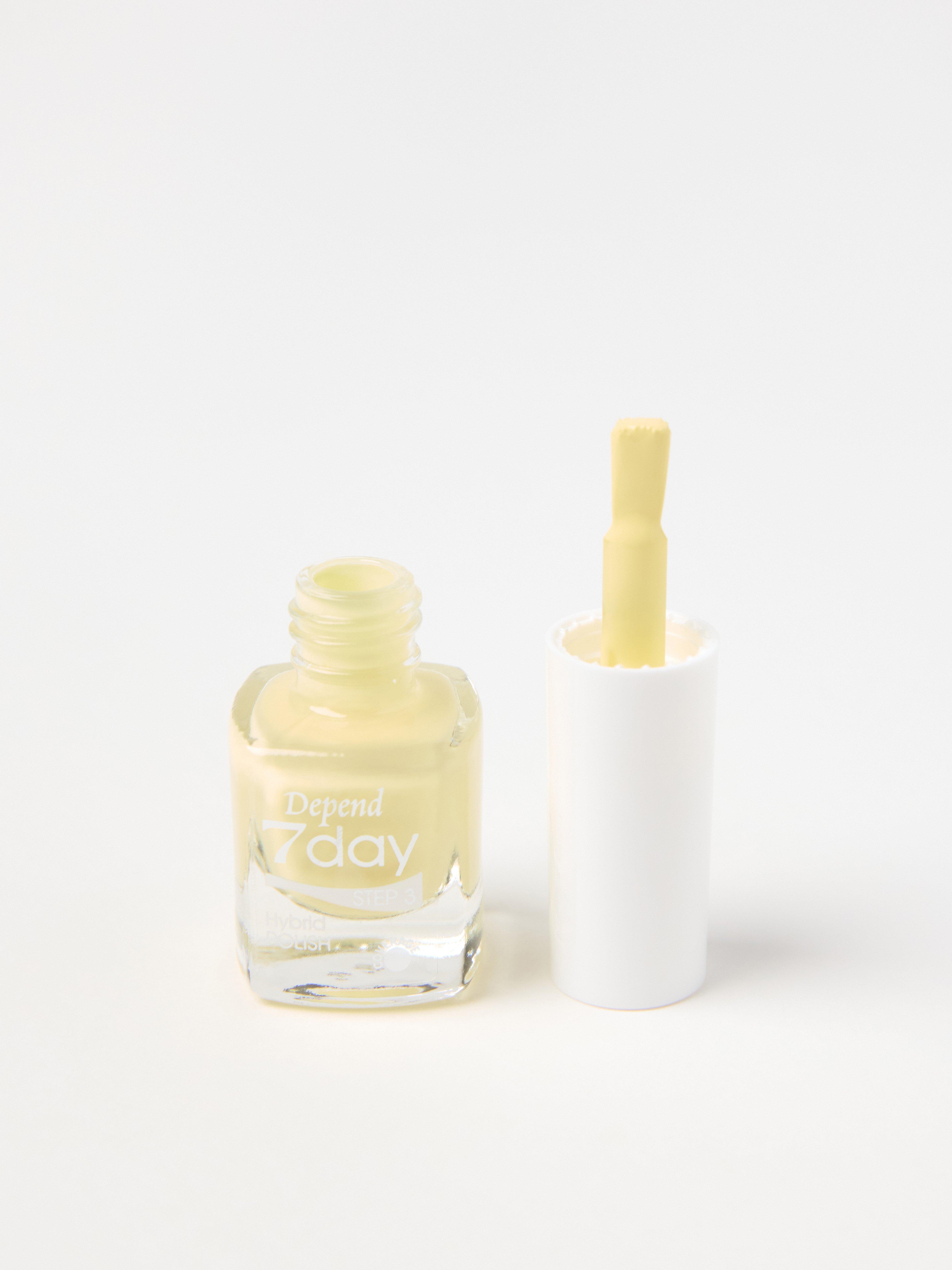 Nagellack - Kosmetik - Gul