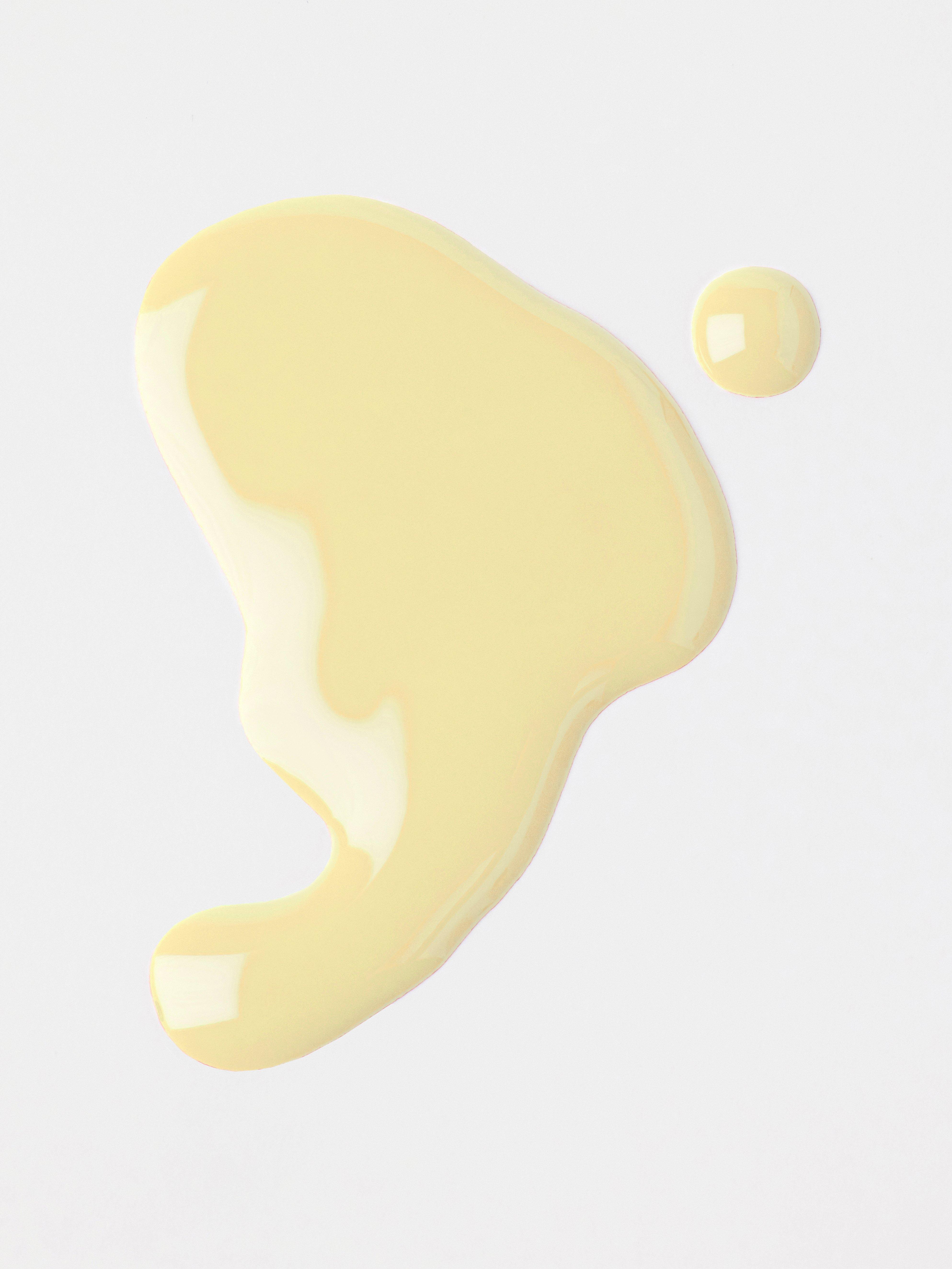 Nagellack - Kosmetik - Gul