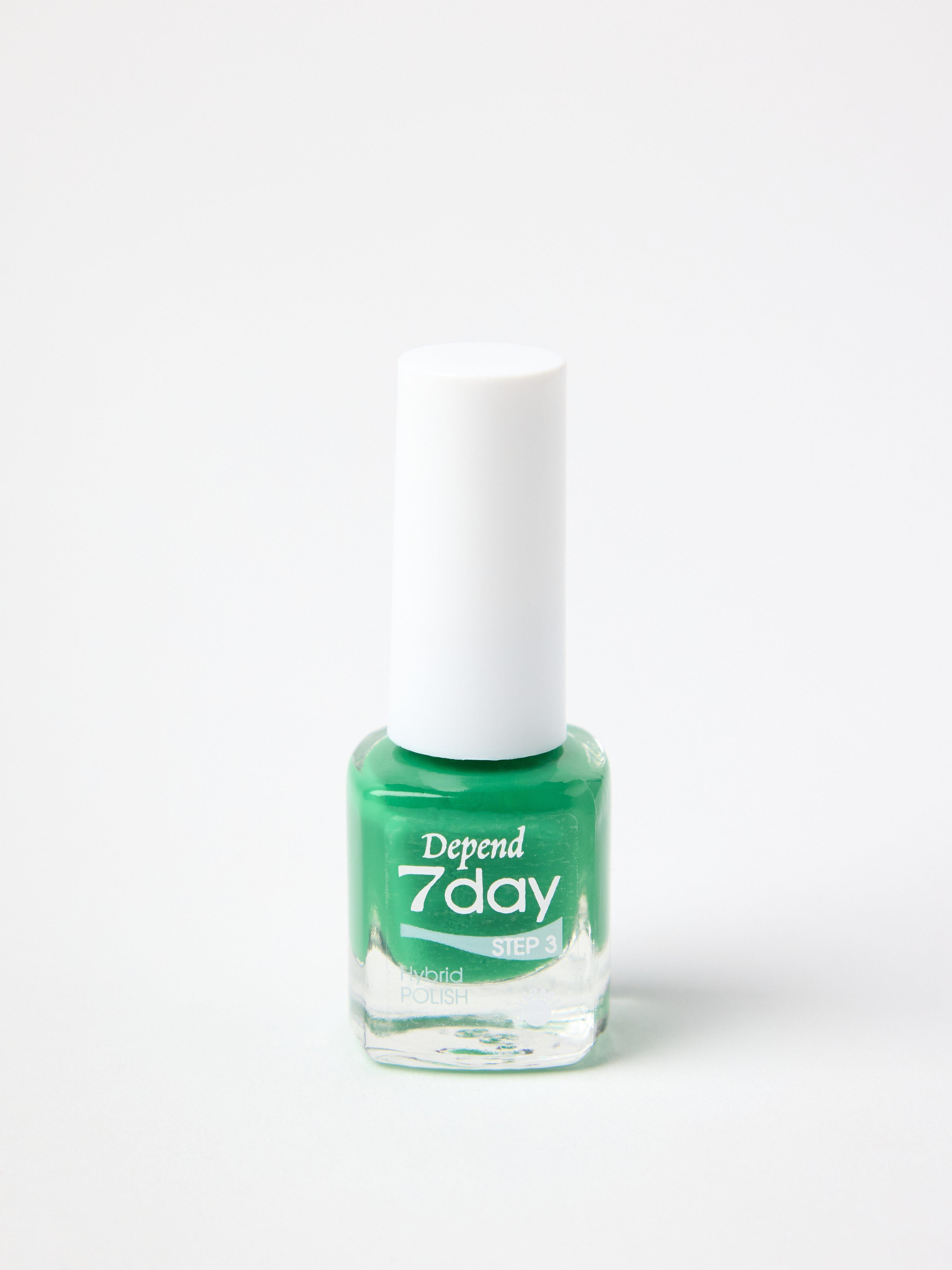 Nagellack - Kosmetik - Grön