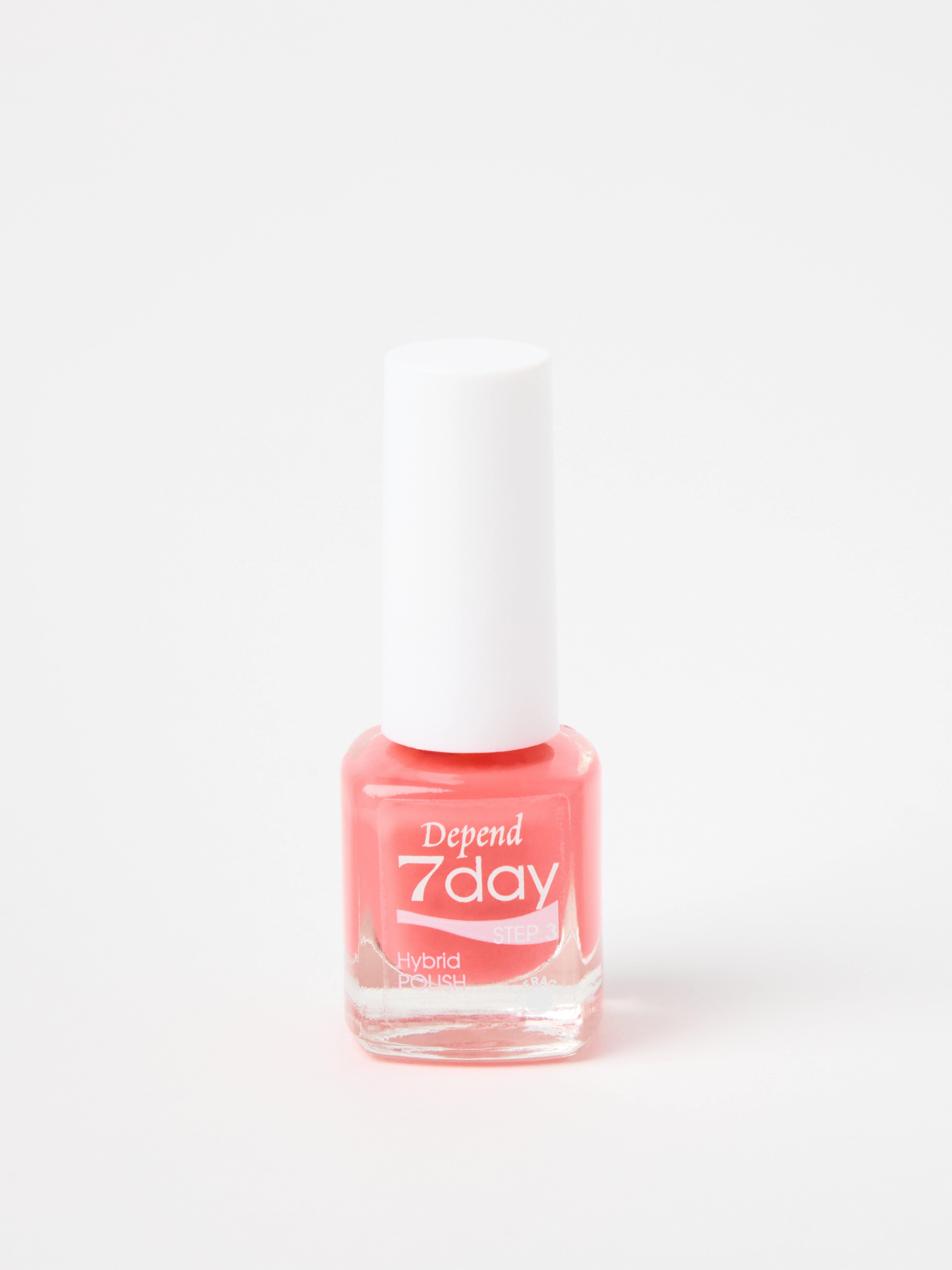 Nagellack - Kosmetik - Röd