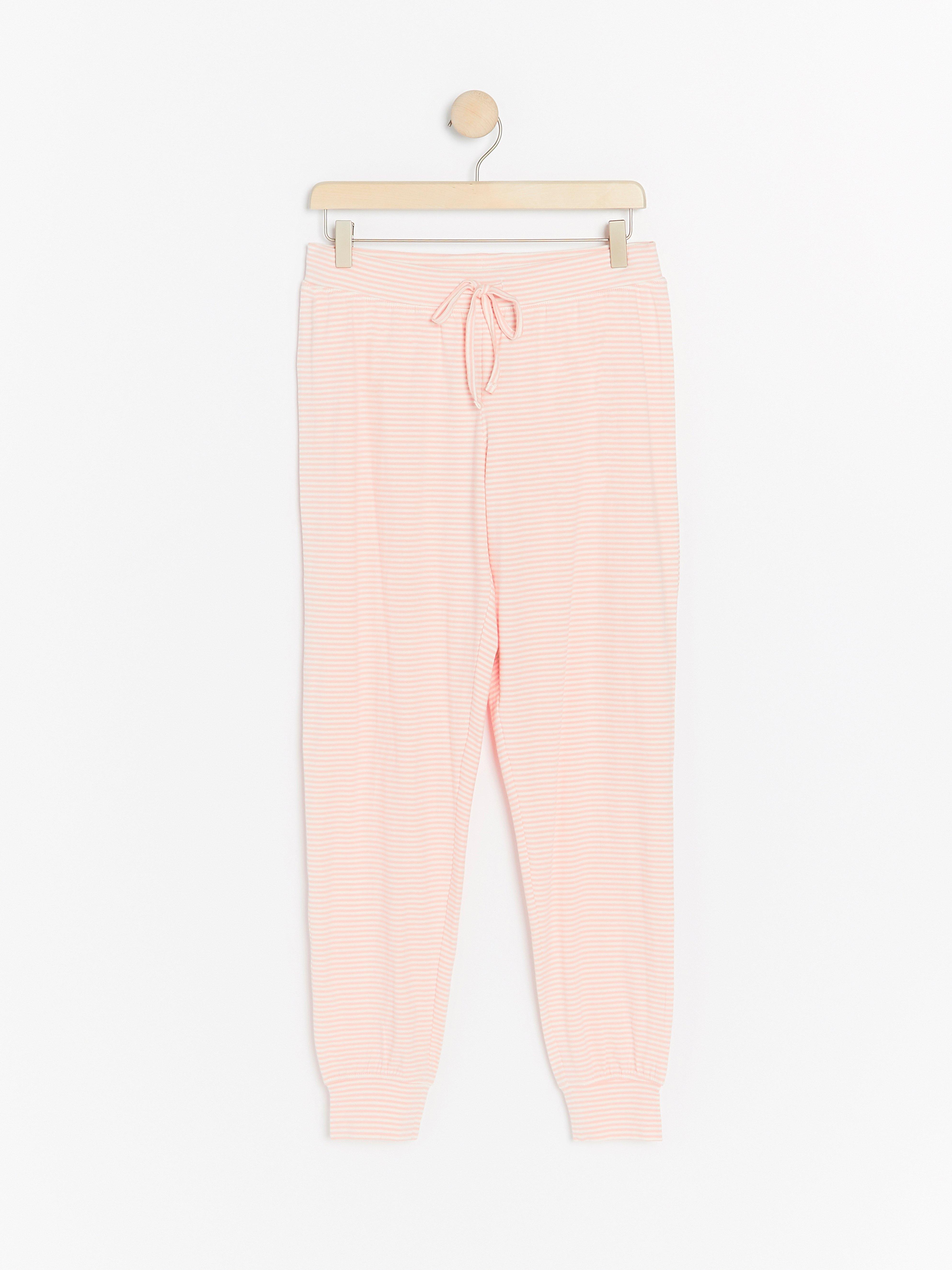 pink striped trousers