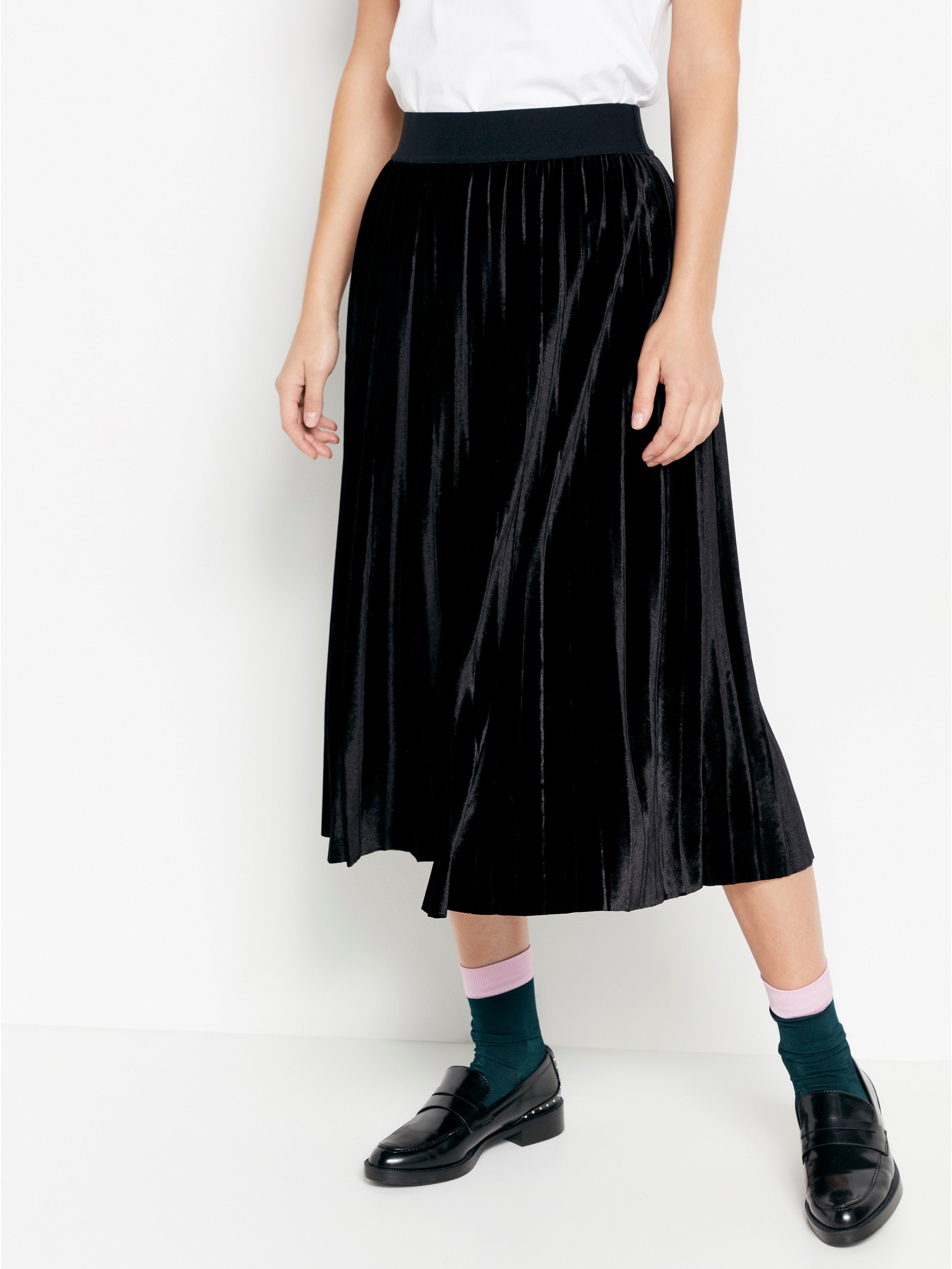 pleated velvet skirts