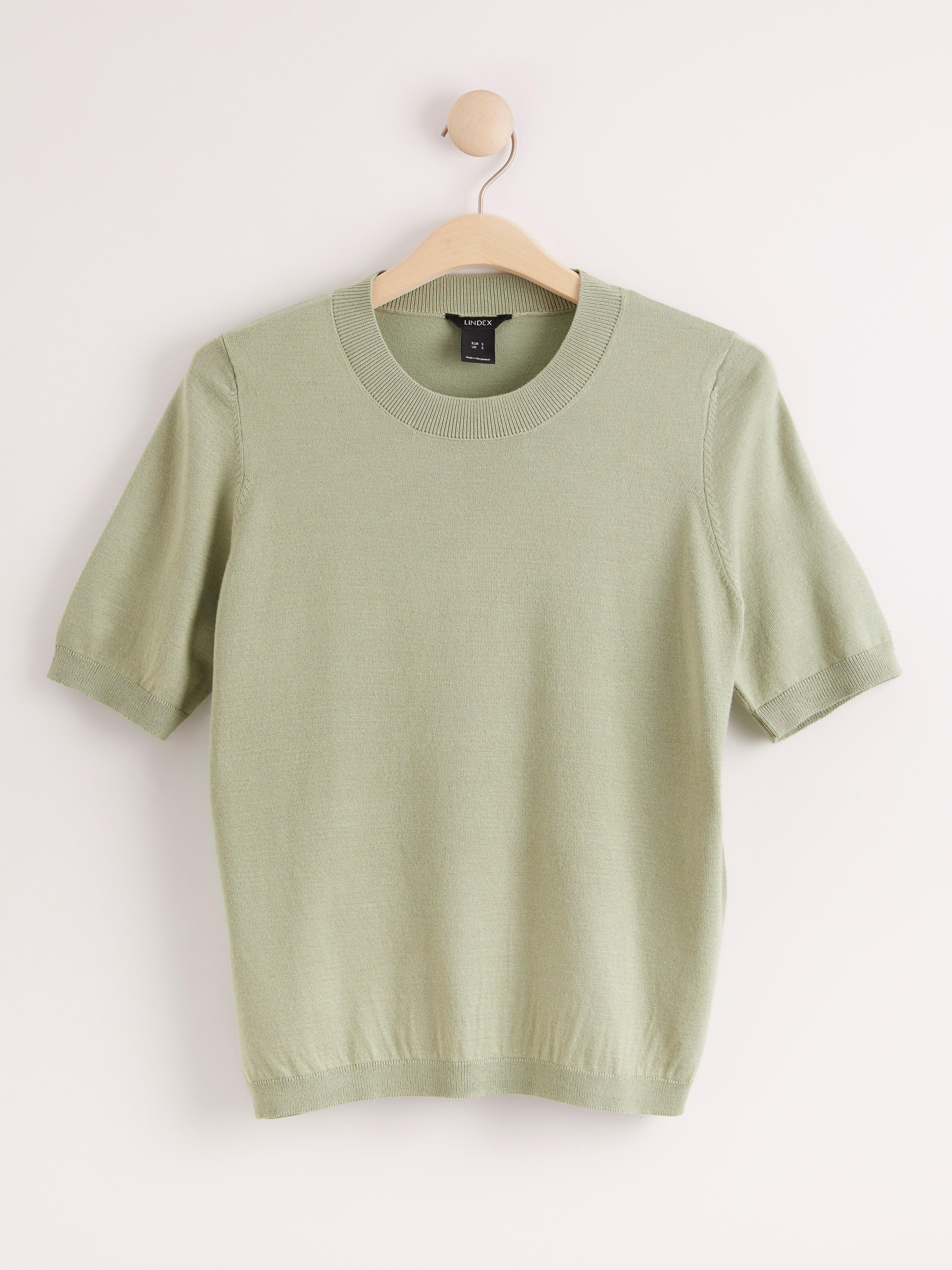 knitted short sleeve jumper