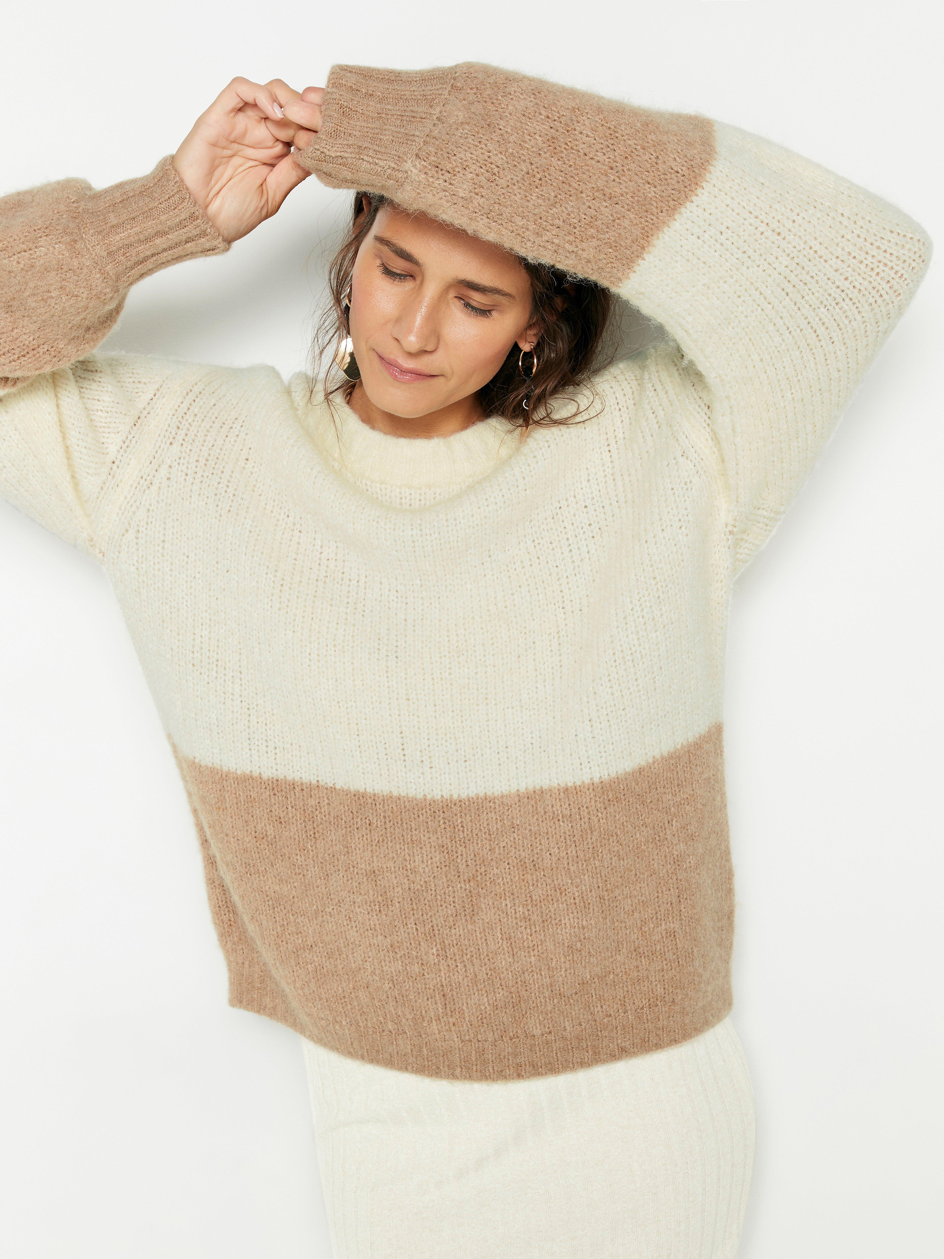 Knitted jumper