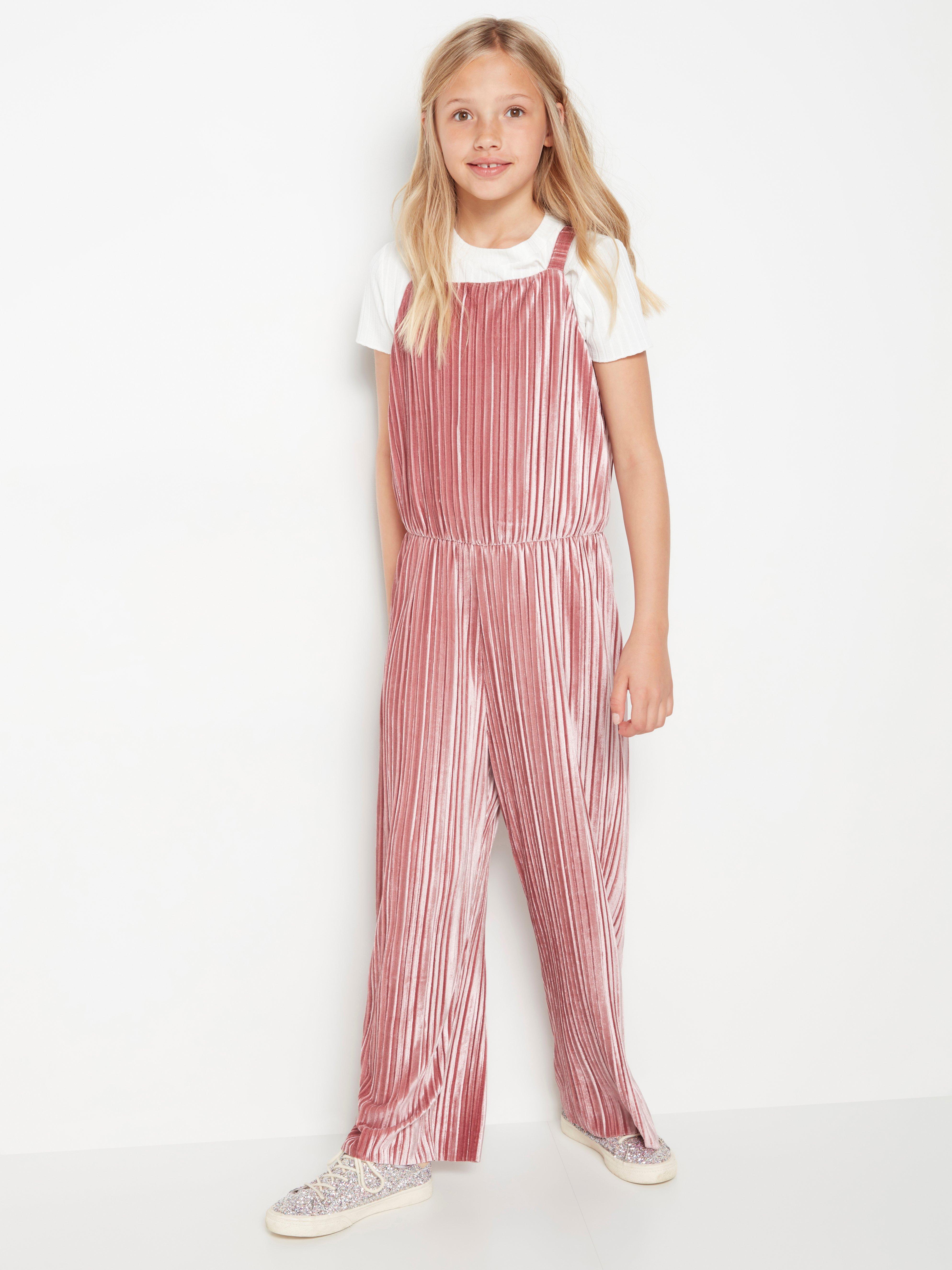 jumpsuit in pink