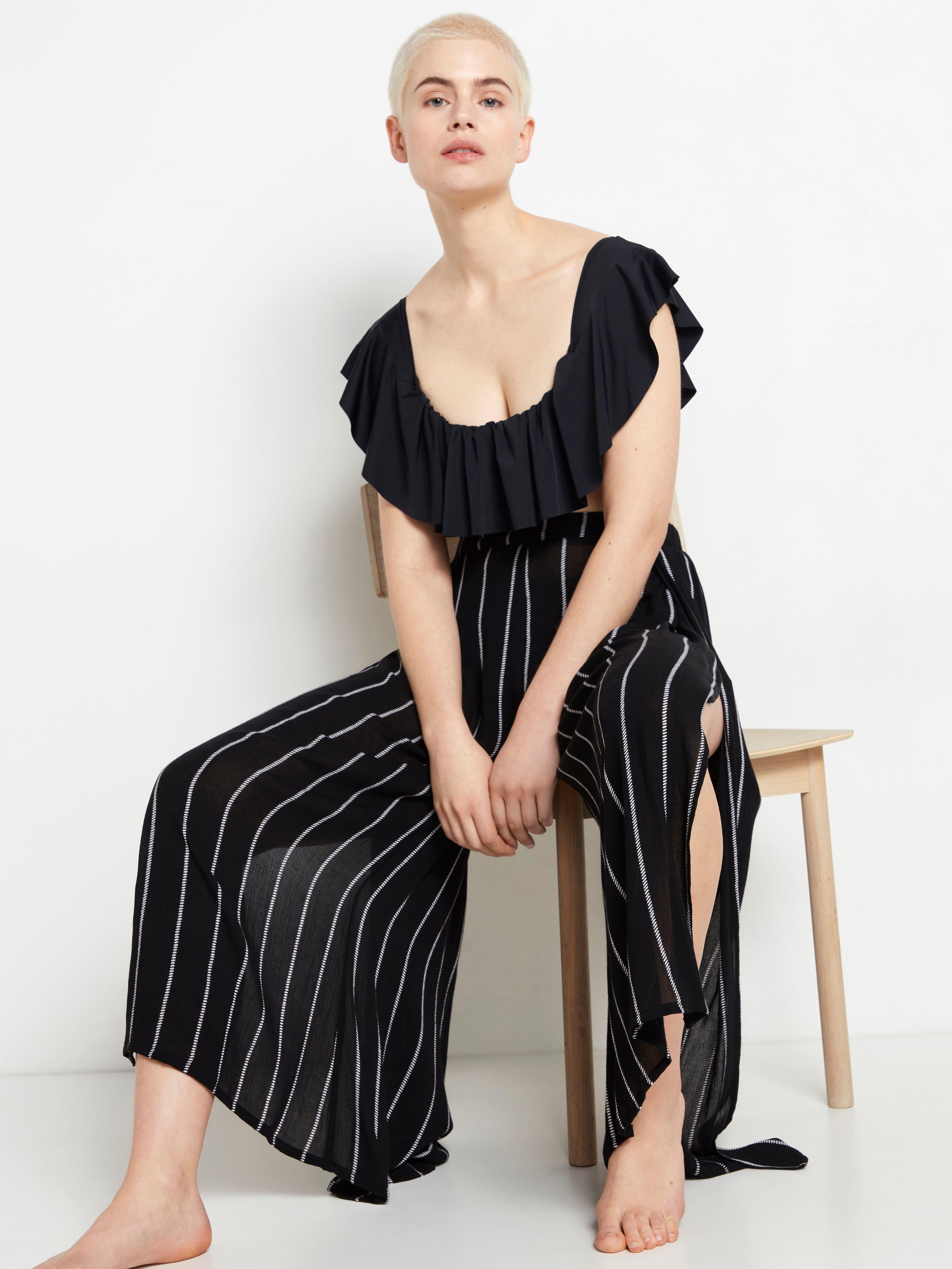 Black beach trousers with cropped legs Lindex UK