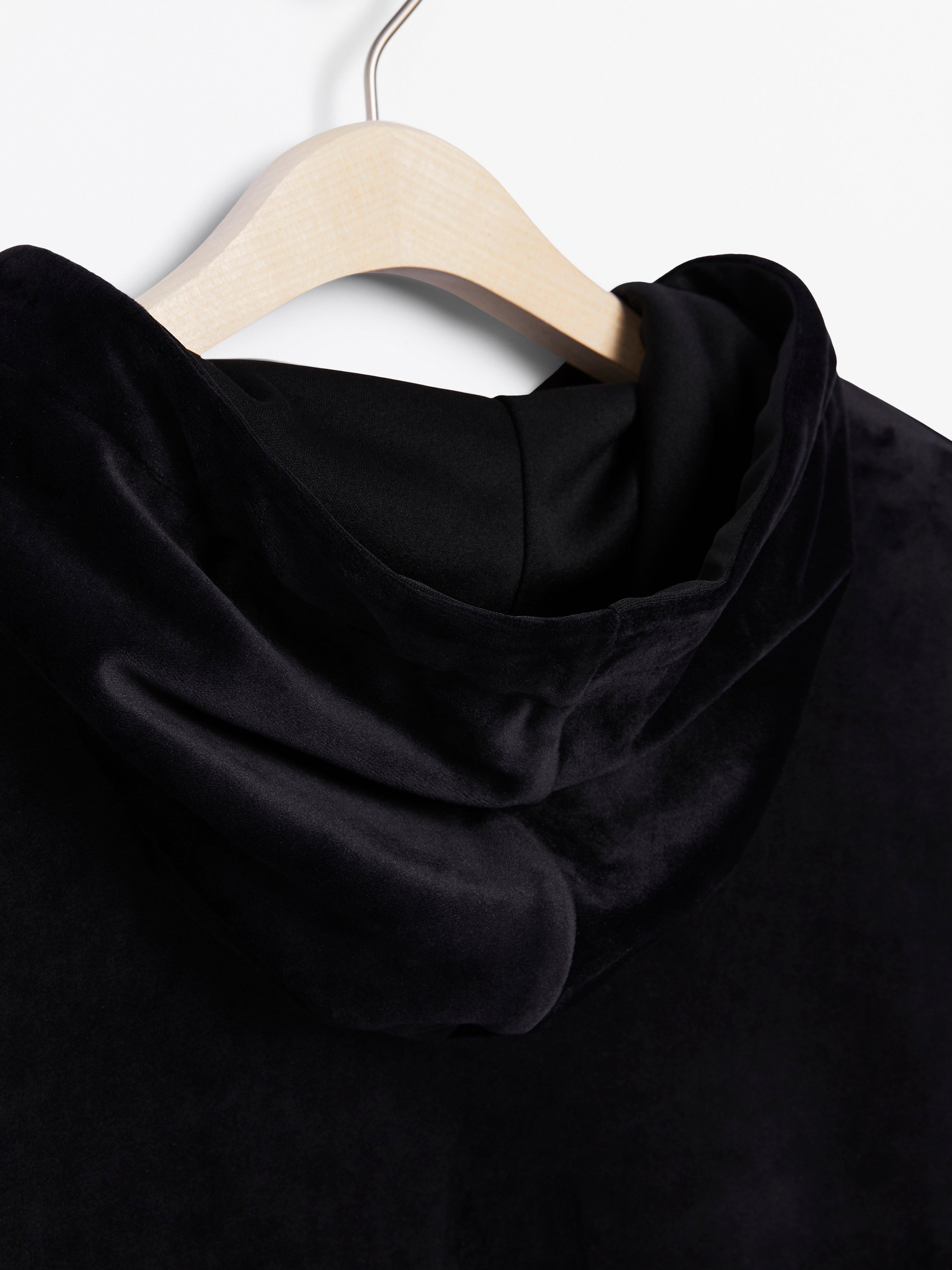 Sweater - Womens Wear - Black