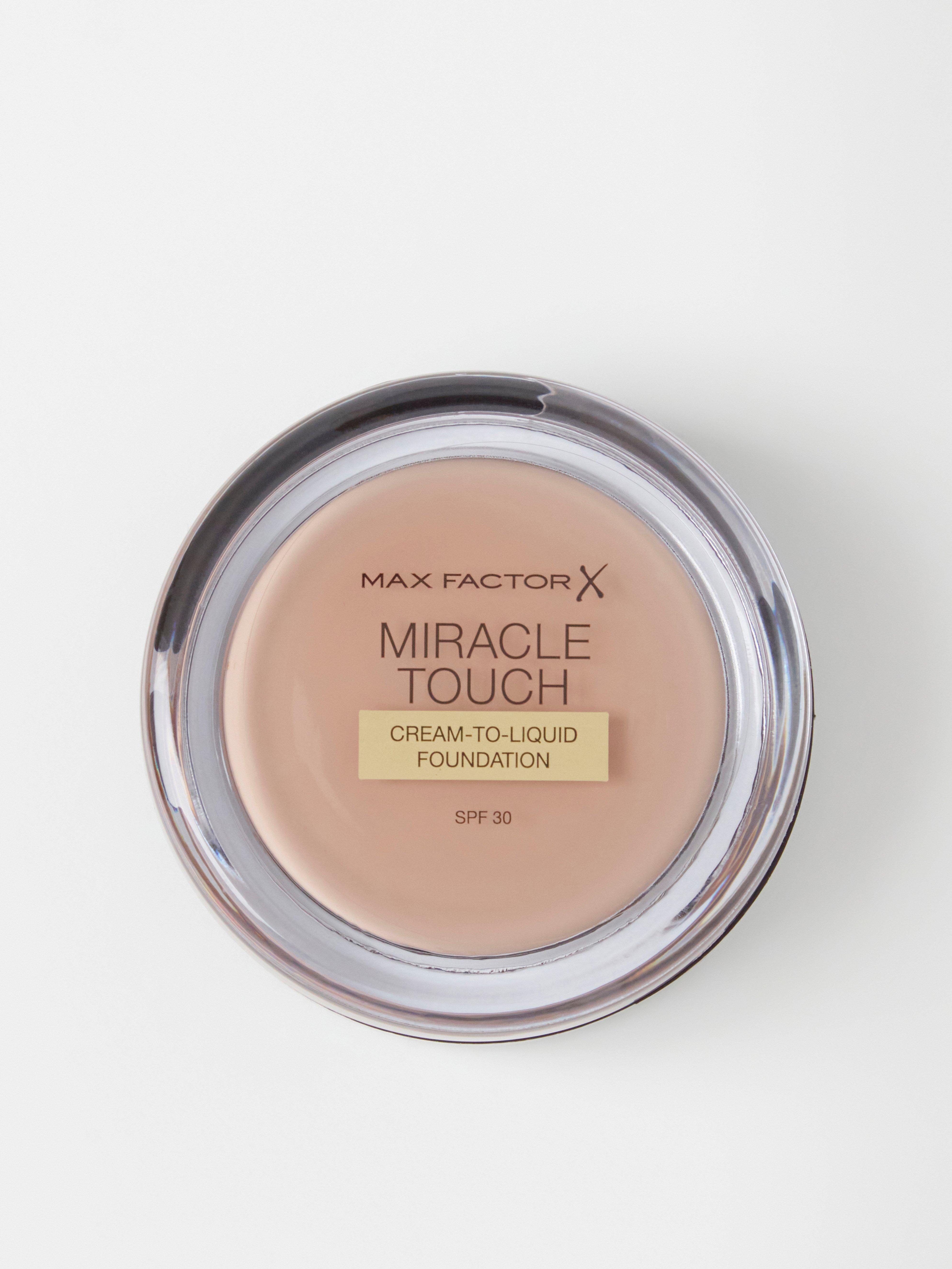 Foundation - Kosmetikk - Beige