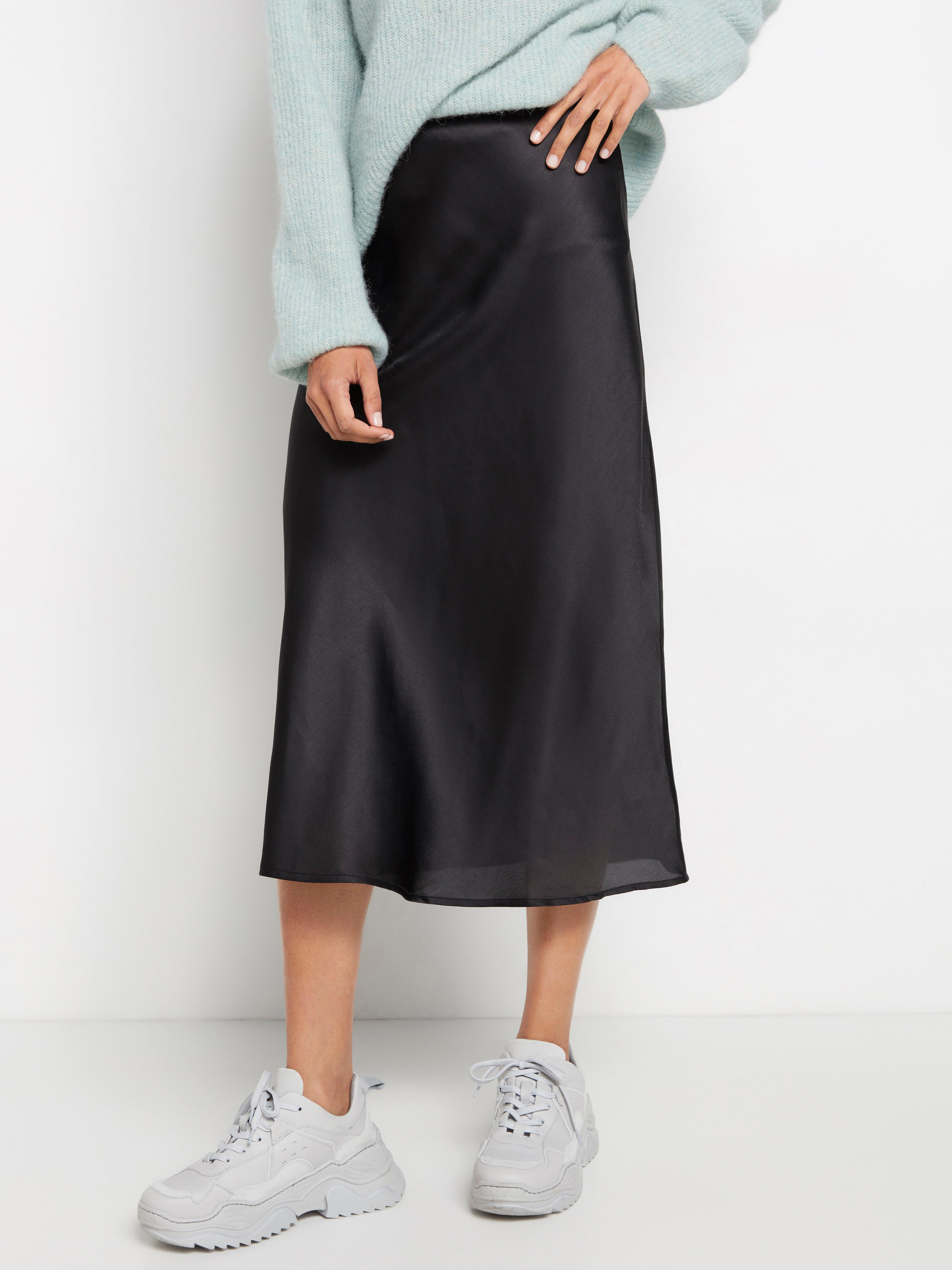 Midi satin skirt
