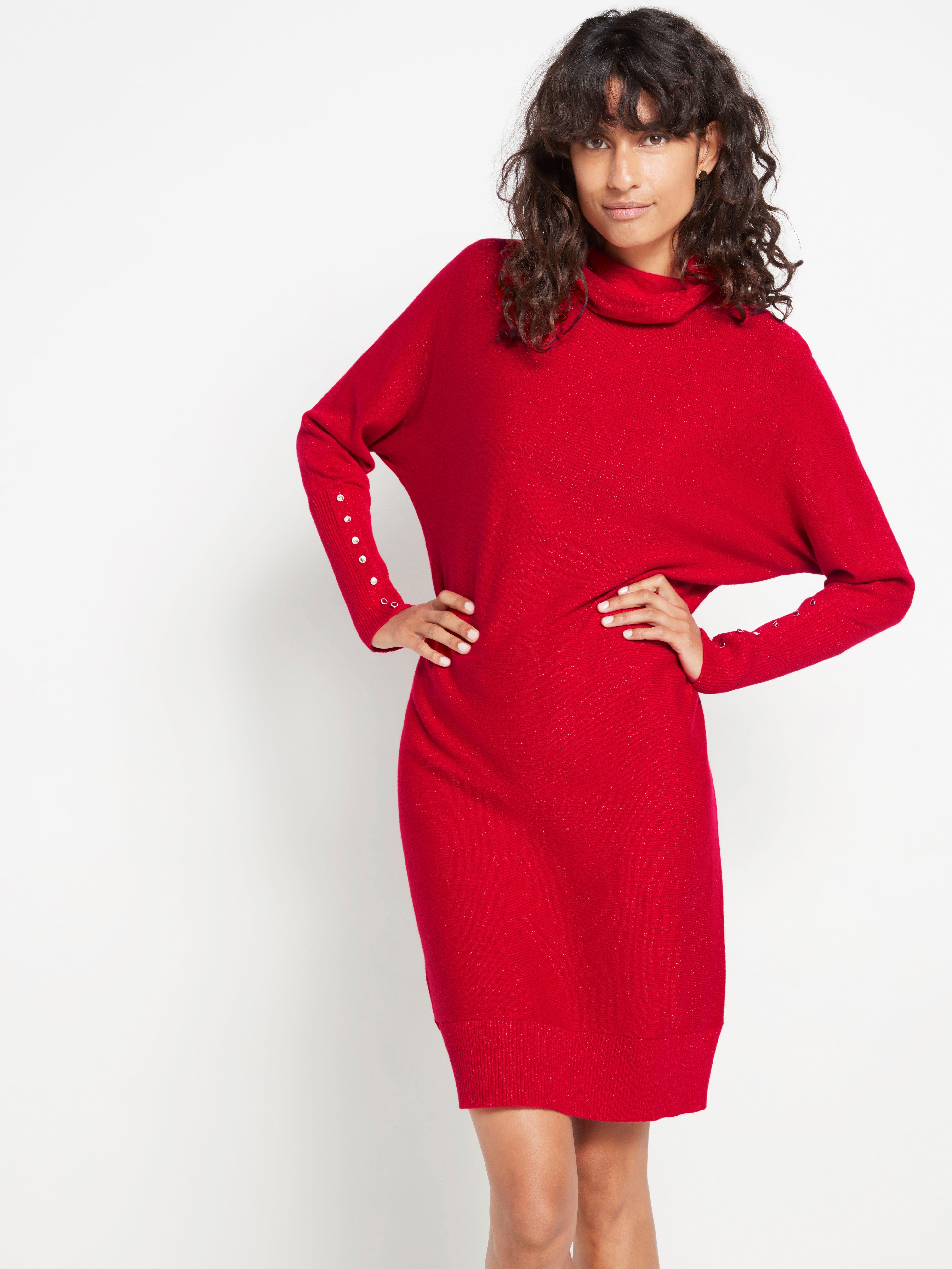 Knitted red dress with glitter