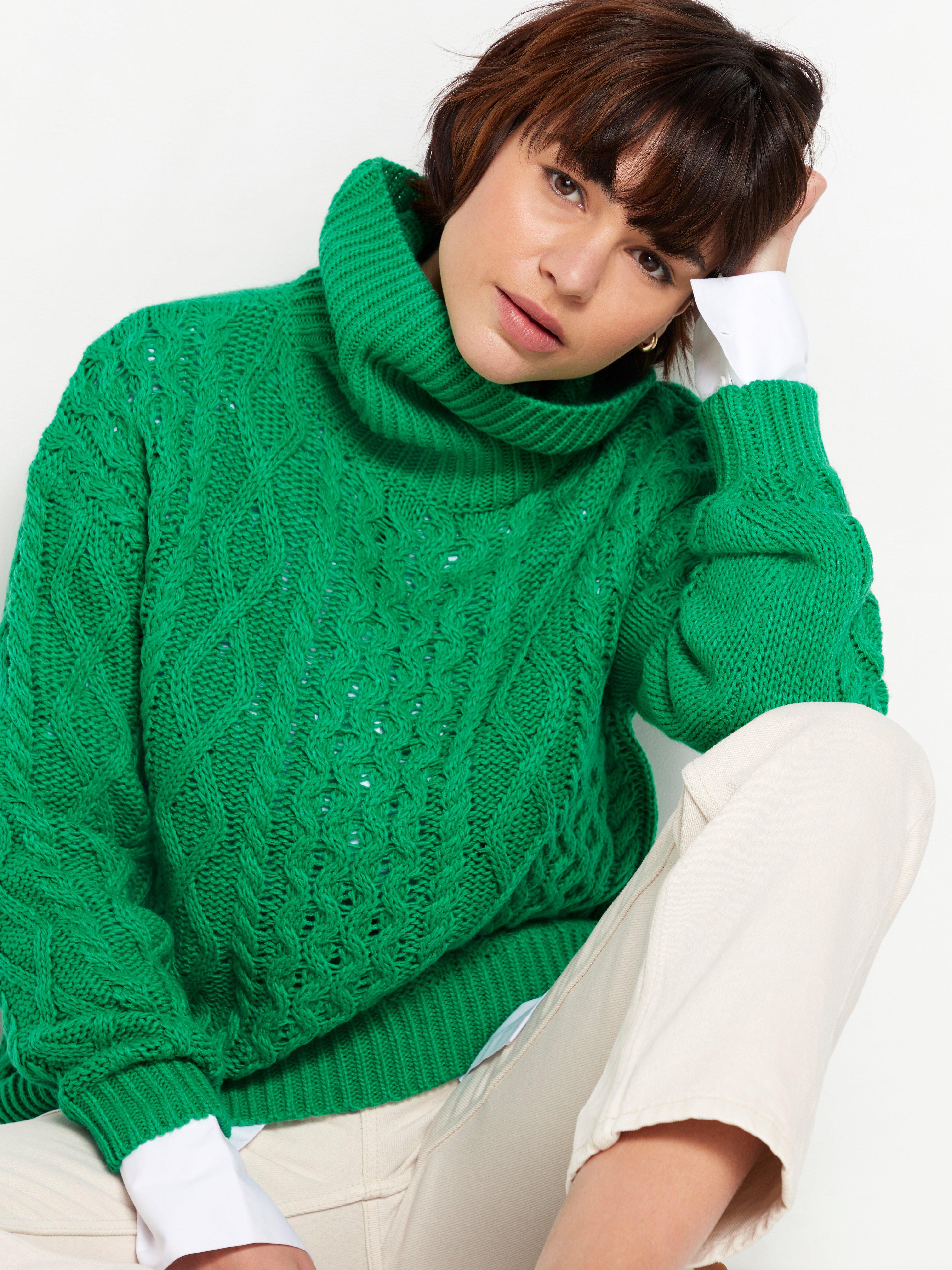 womens green knitted jumper