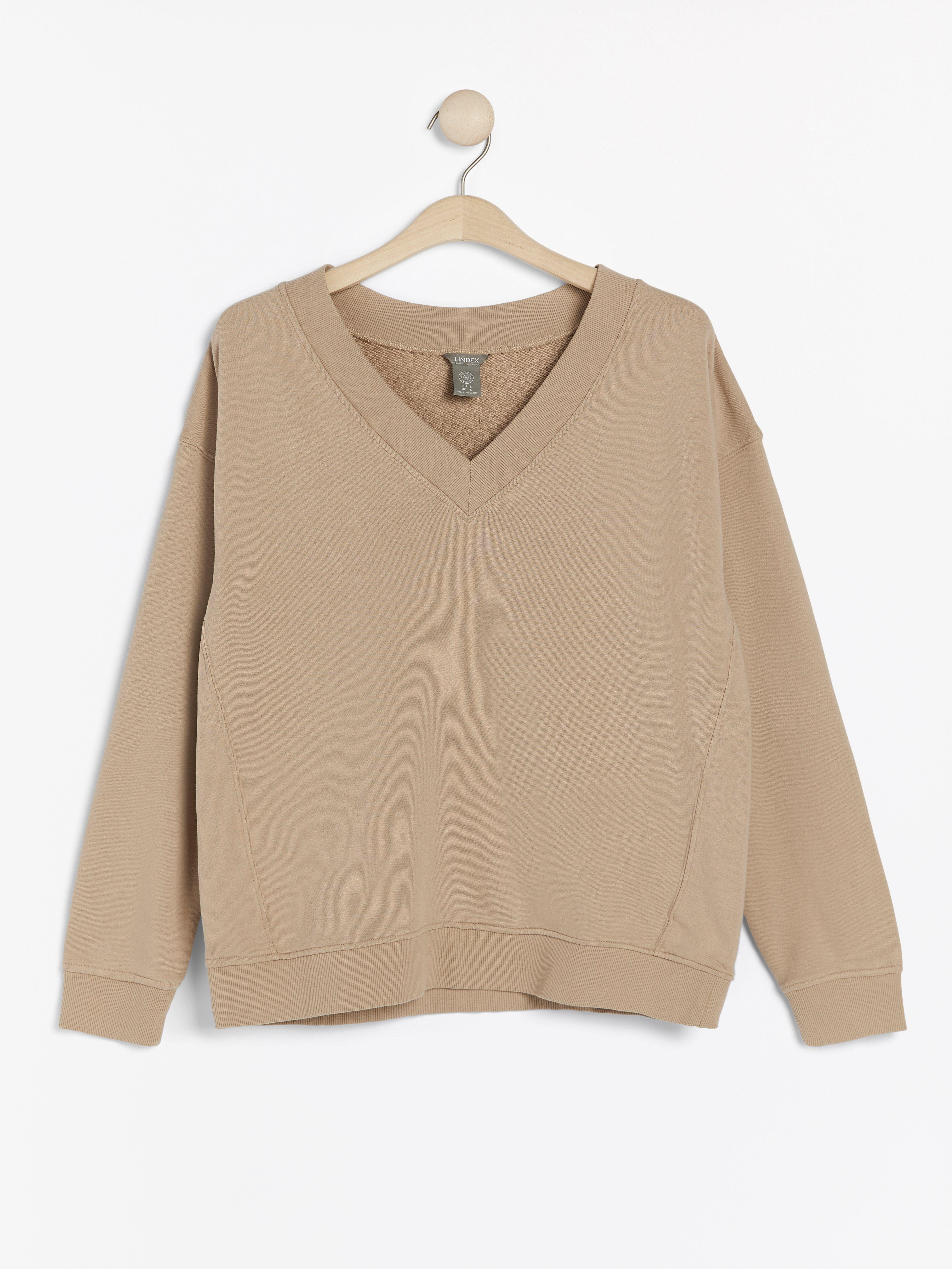 sweatshirt v neck