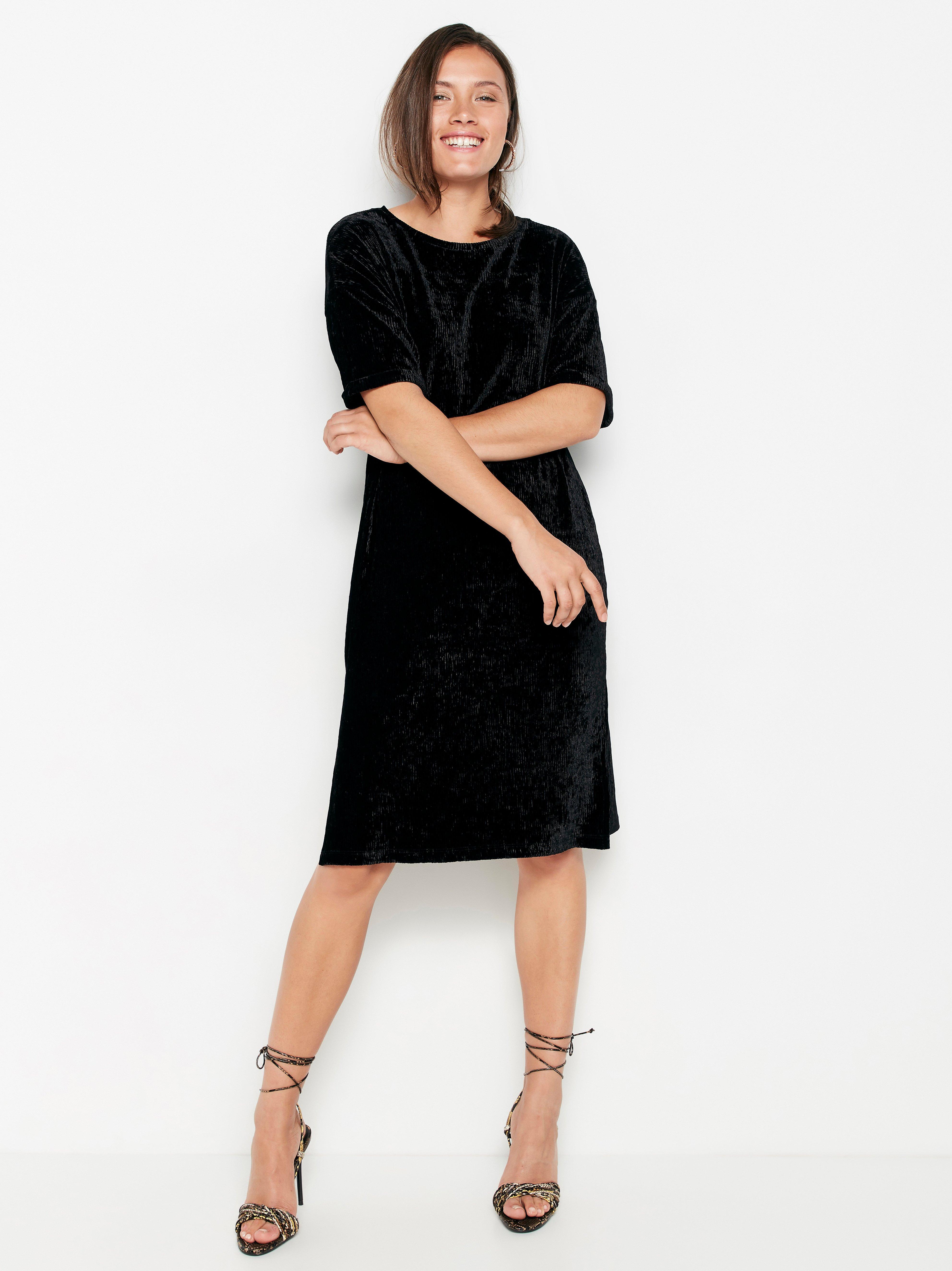 short sleeve velvet dress