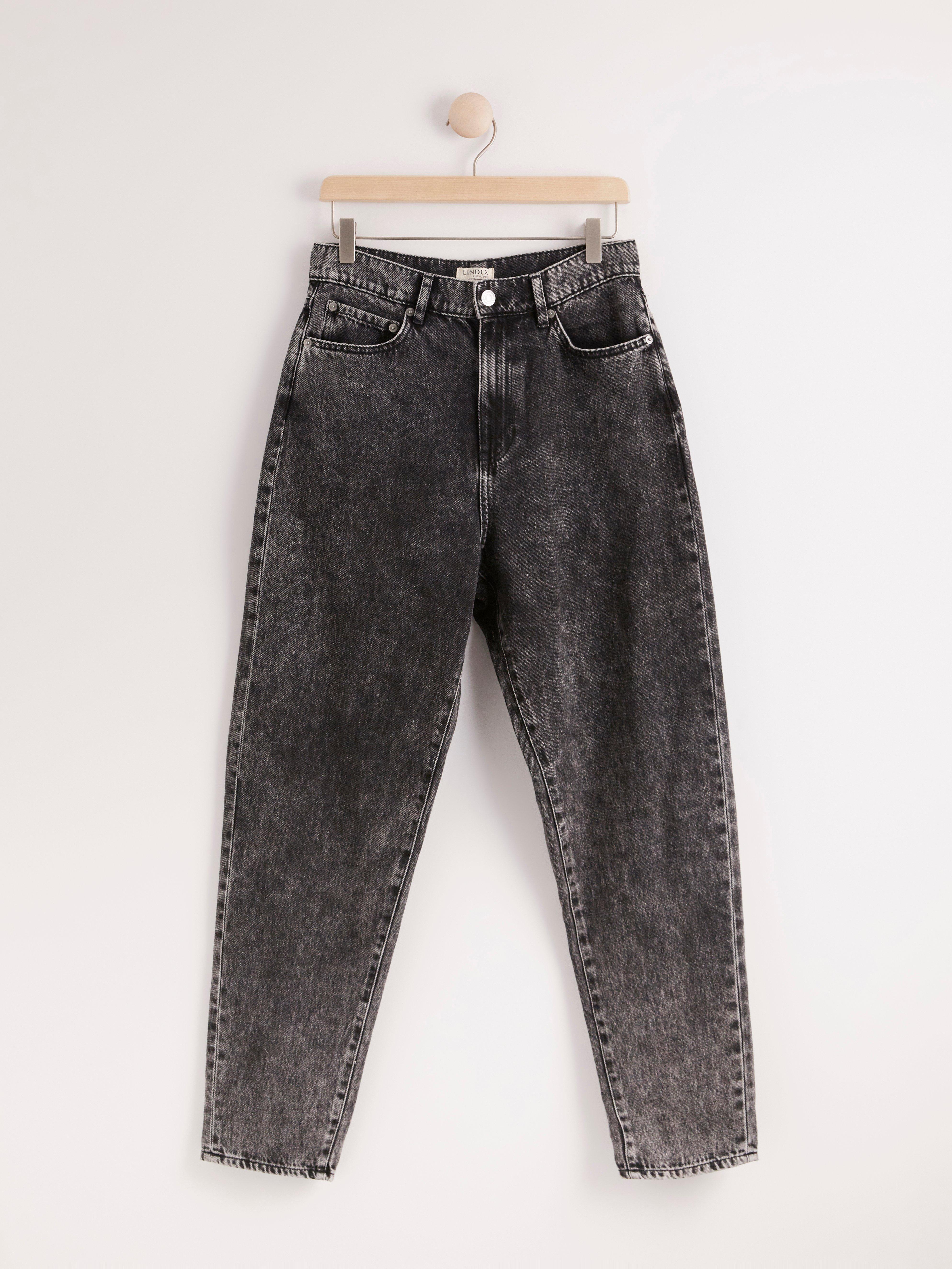 black high waisted jeans