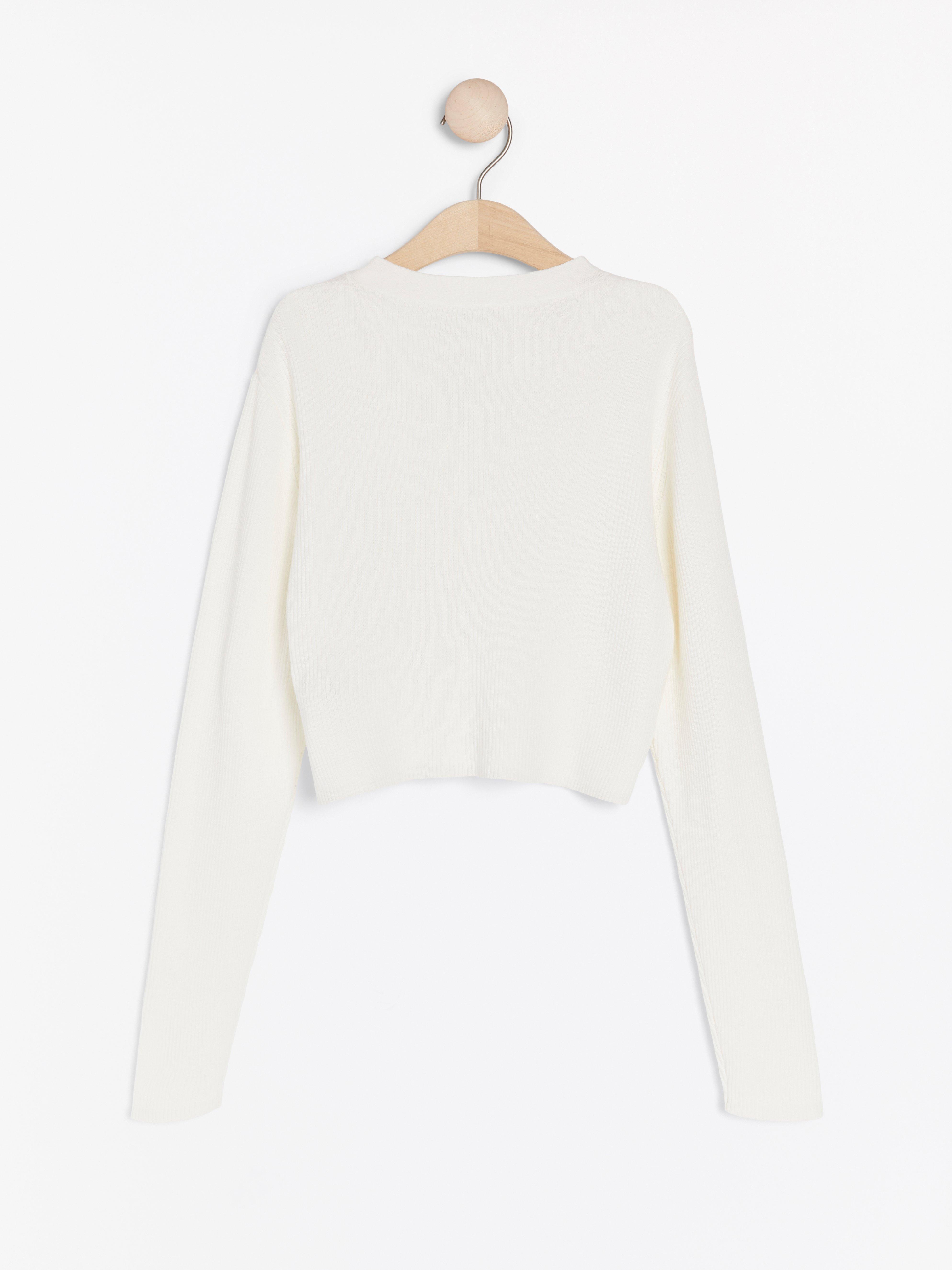 short v neck cardigan