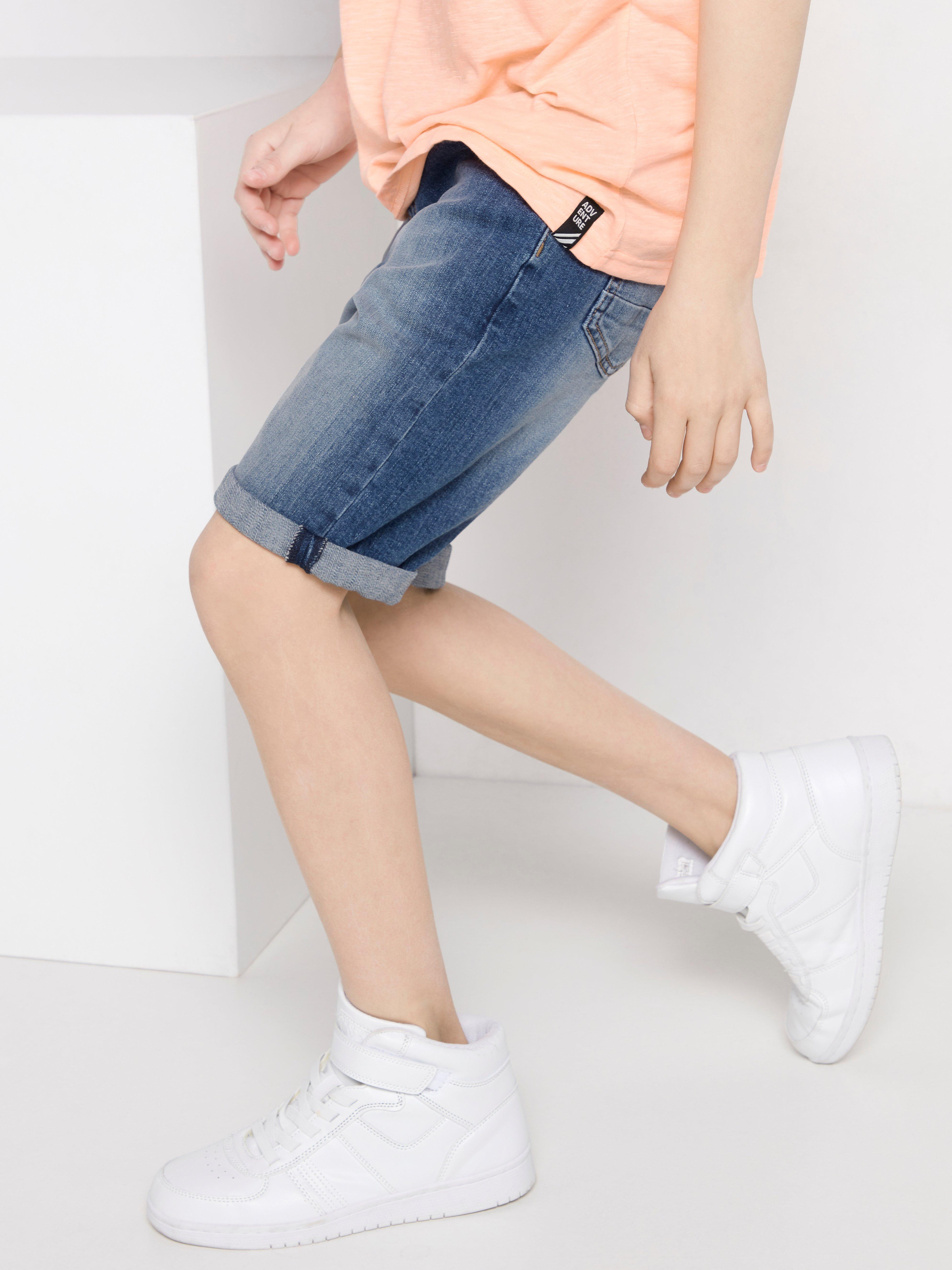 narrow fit plimsolls