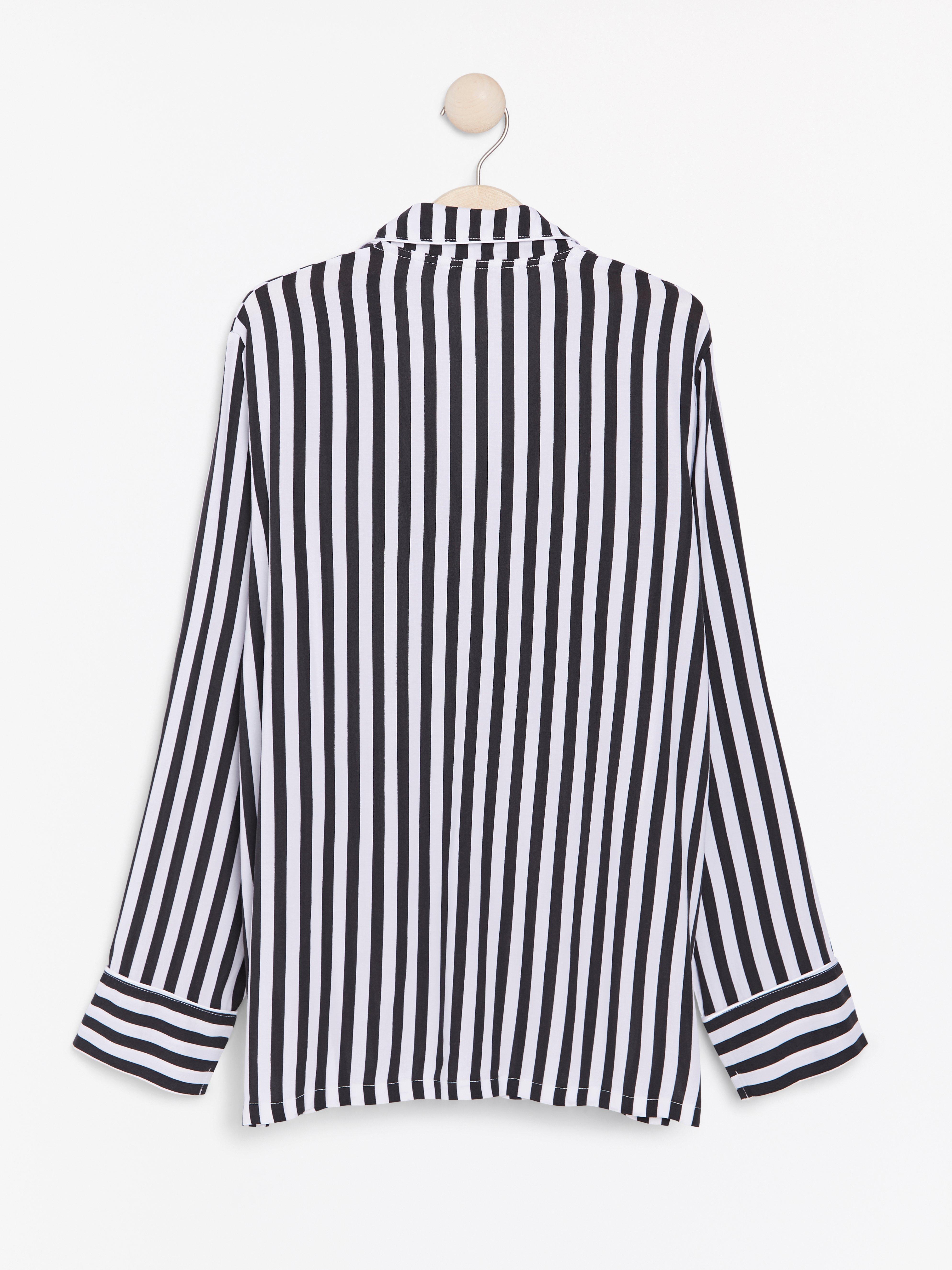 white night shirt dress