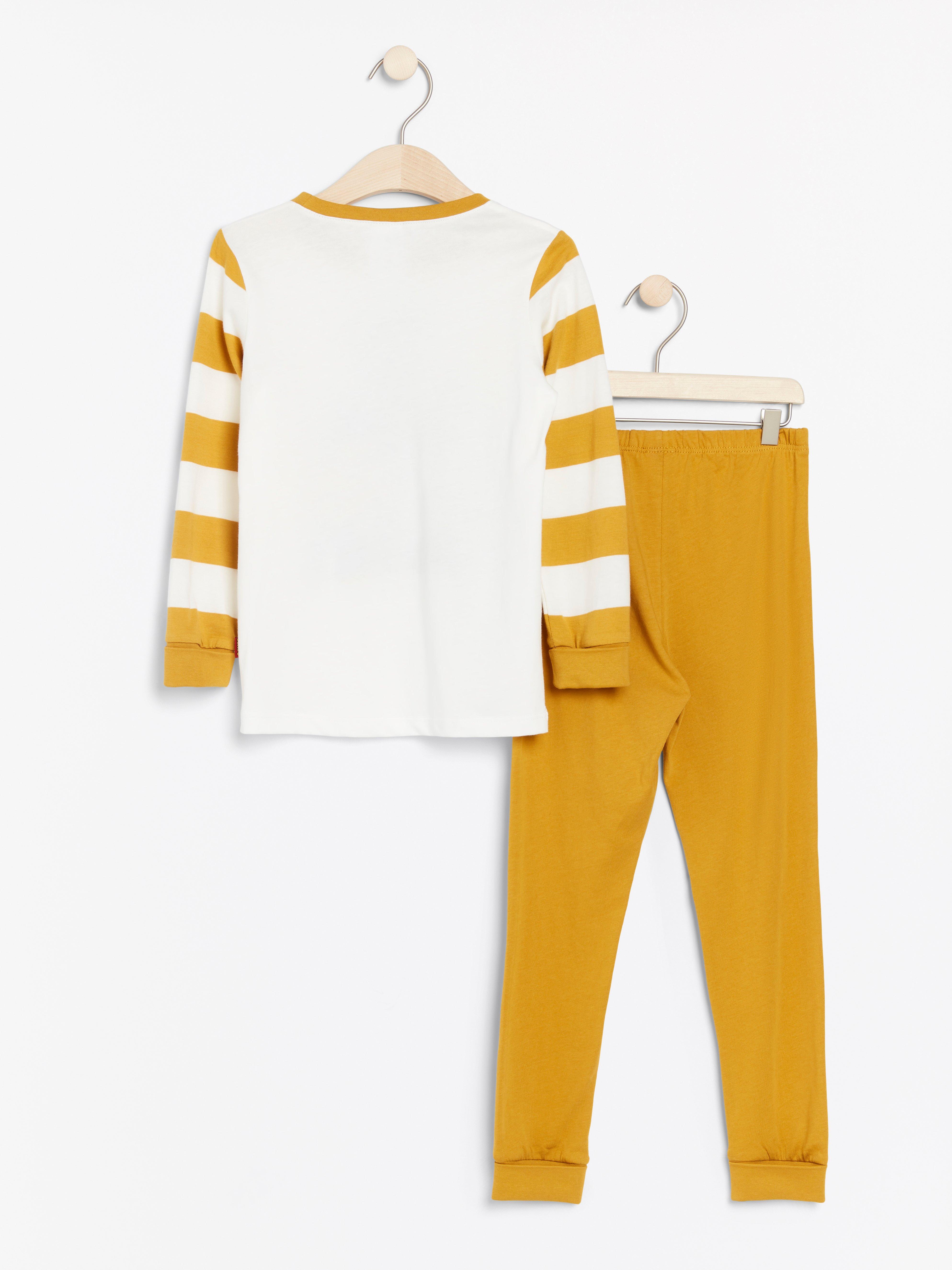Pyjamas with Bamse print