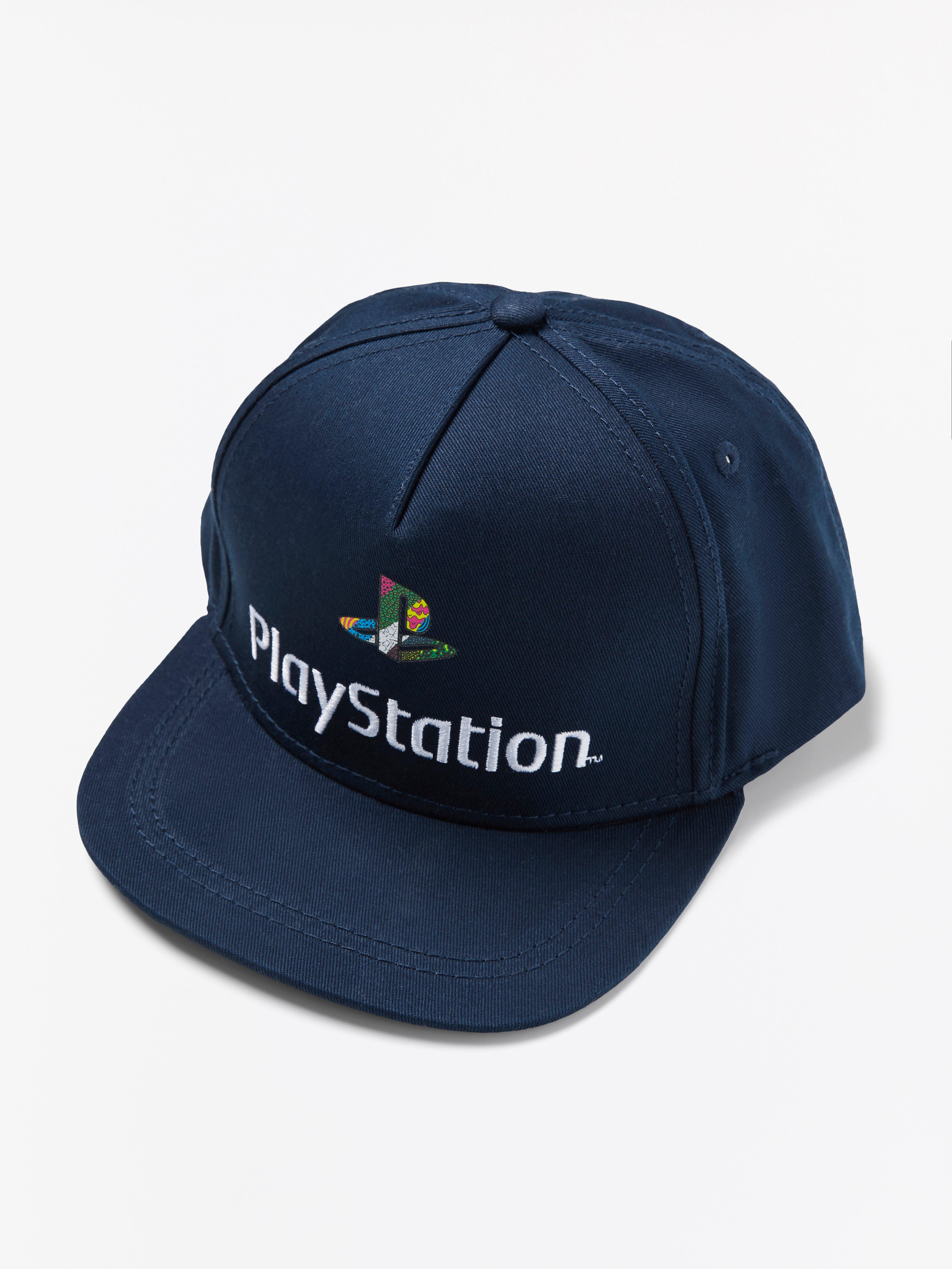 flat cap with a peak