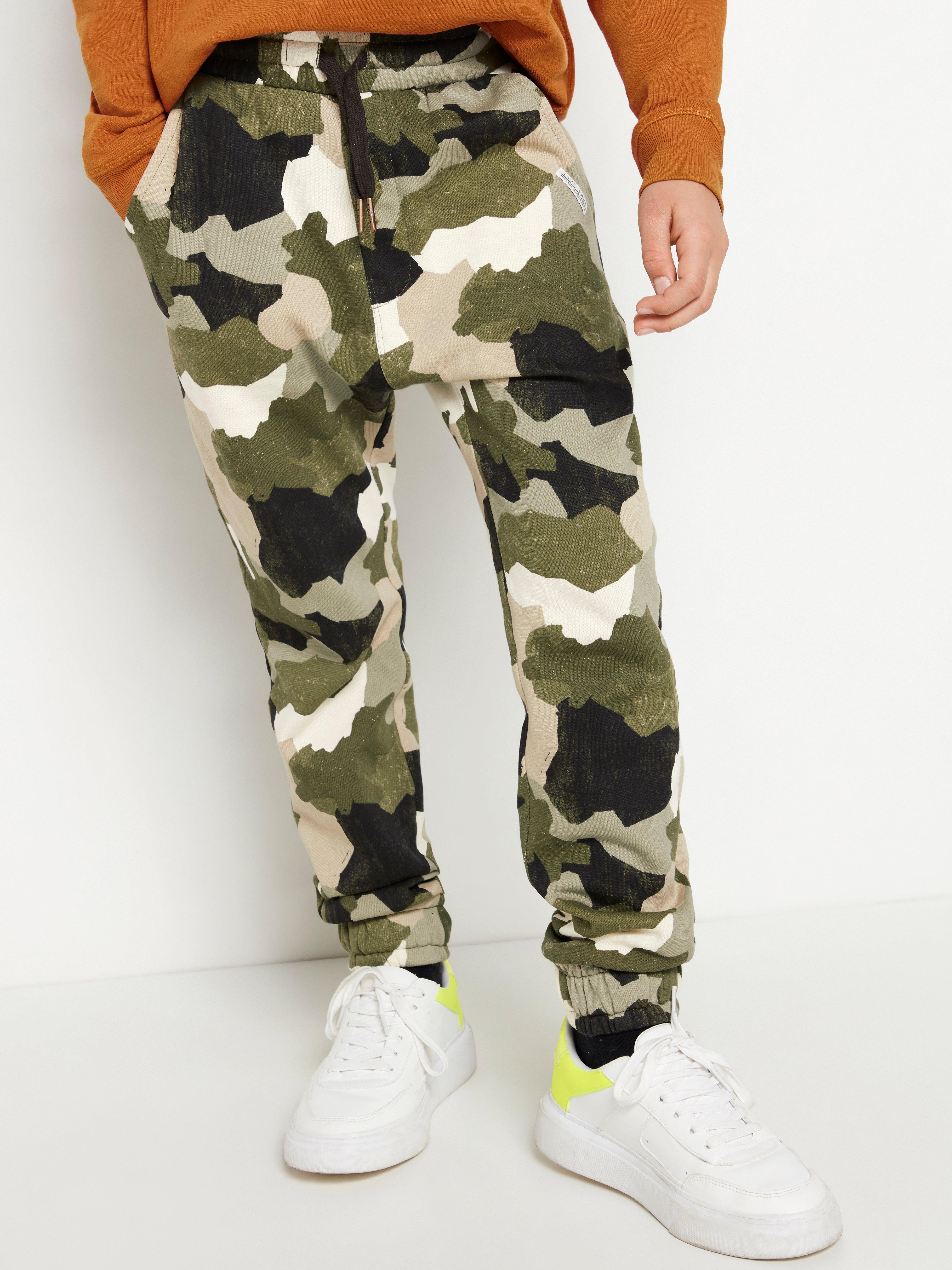 camouflage sweatpants