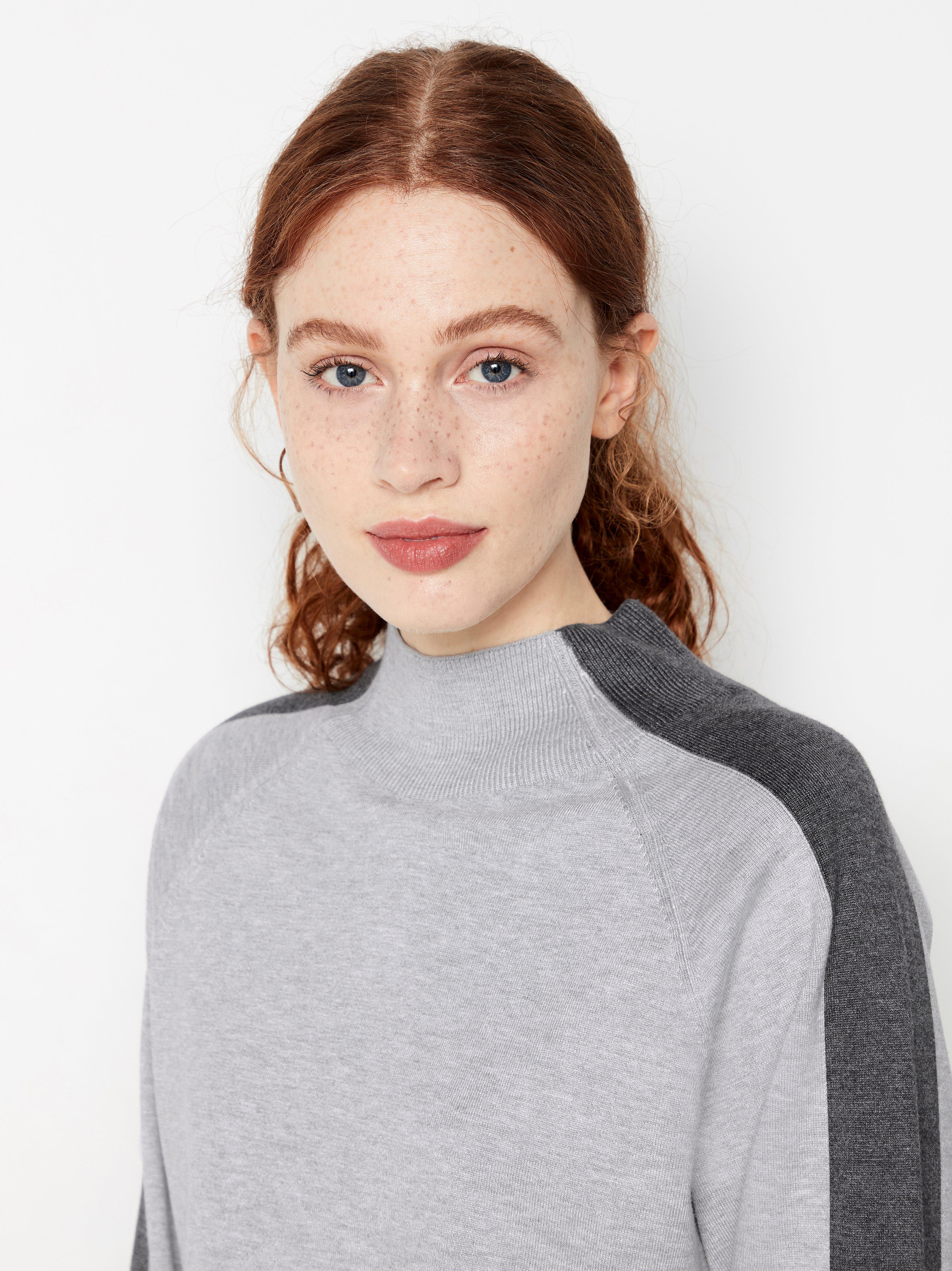 Fine knit shop grey jumper