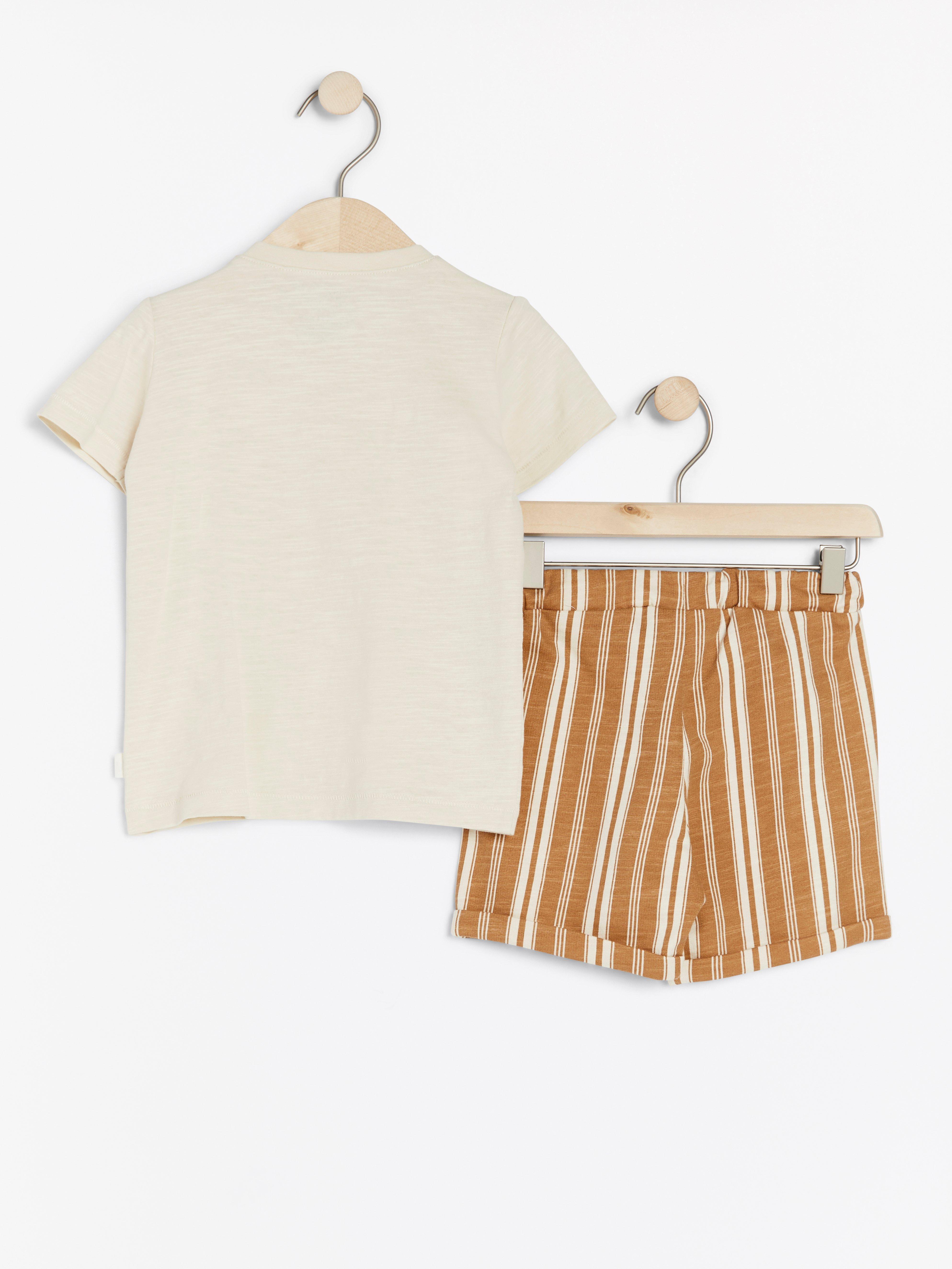 Set - Barn - Beige