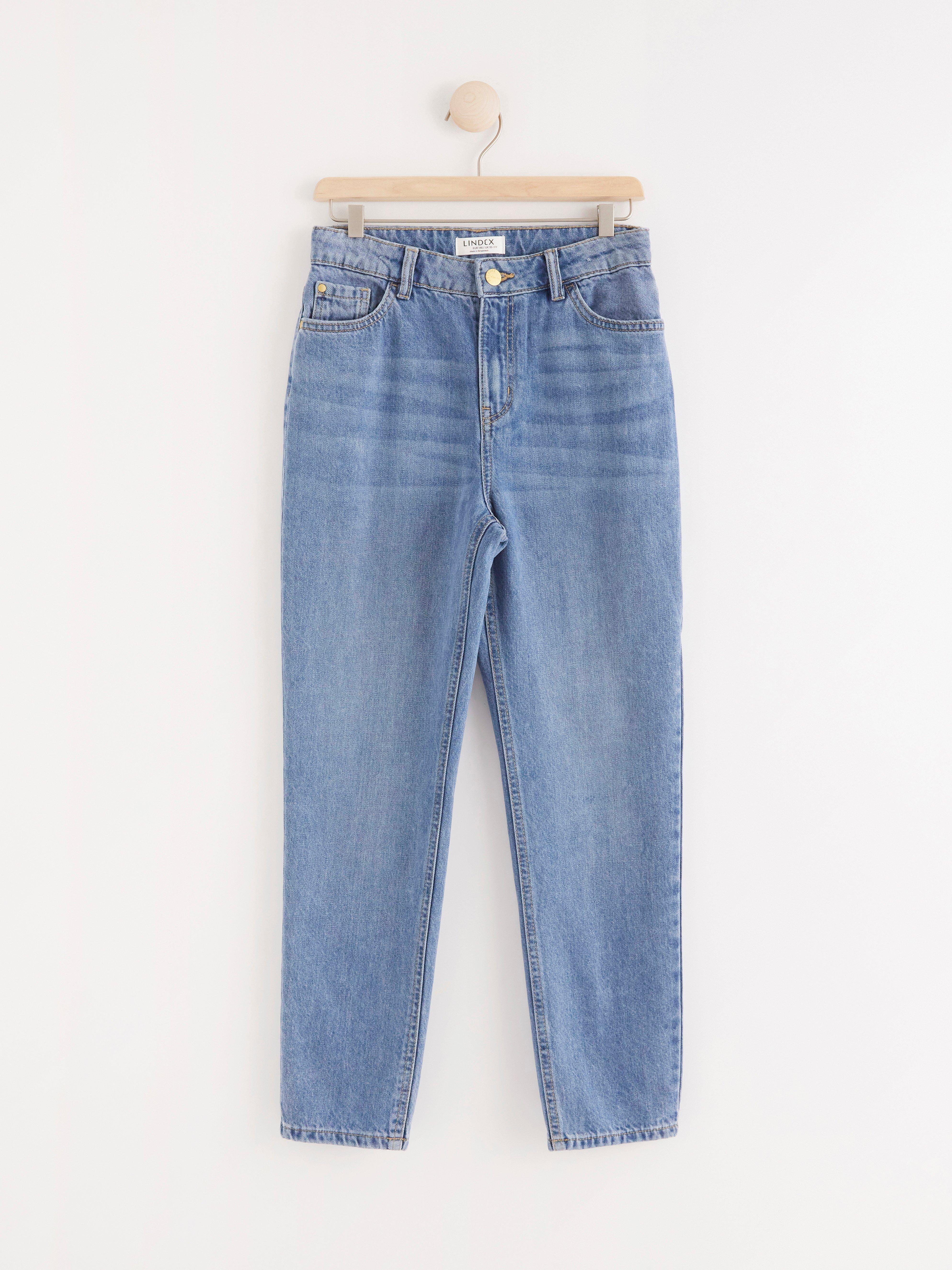 cropped blue jeans