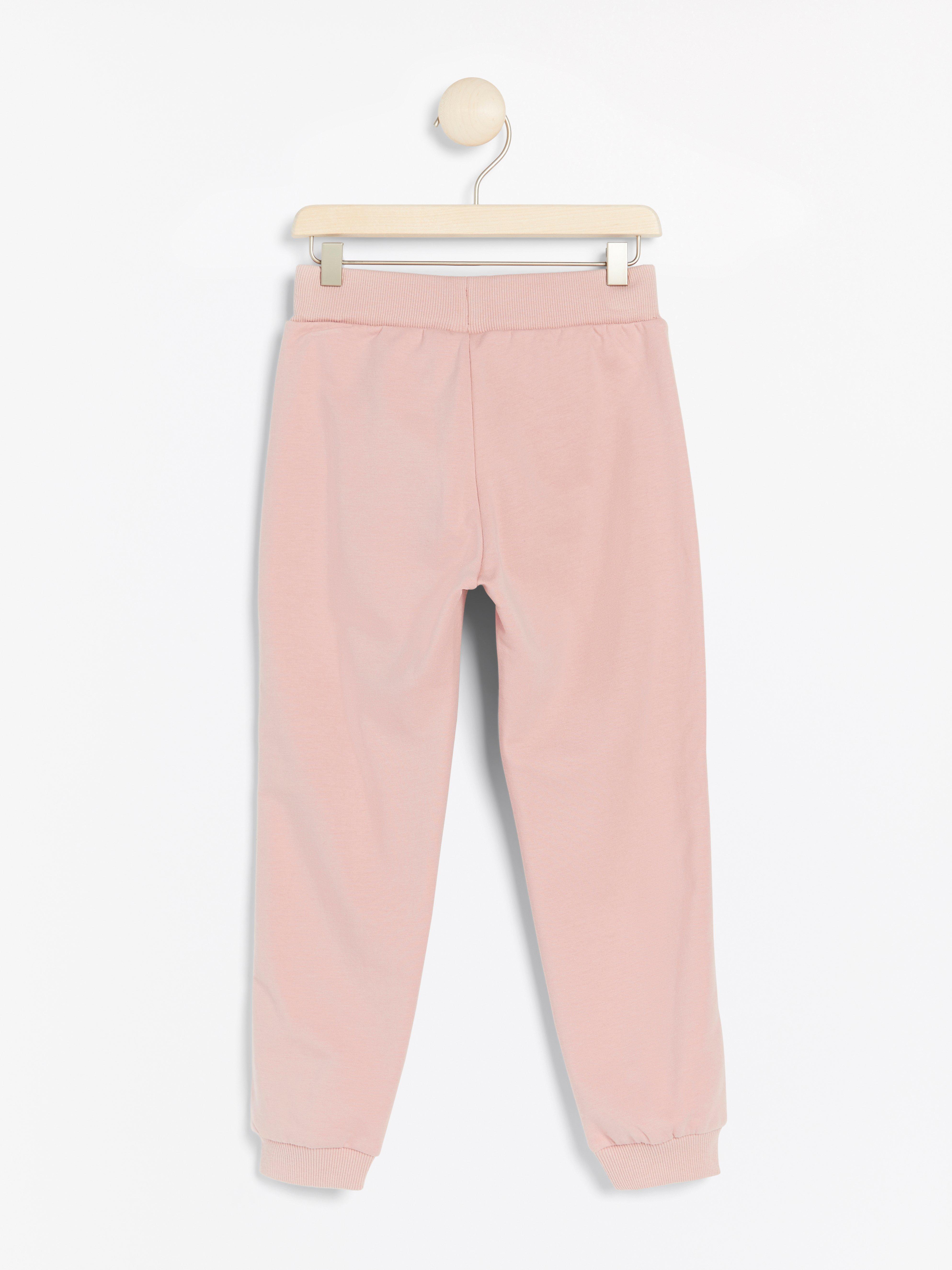pink sweatpants