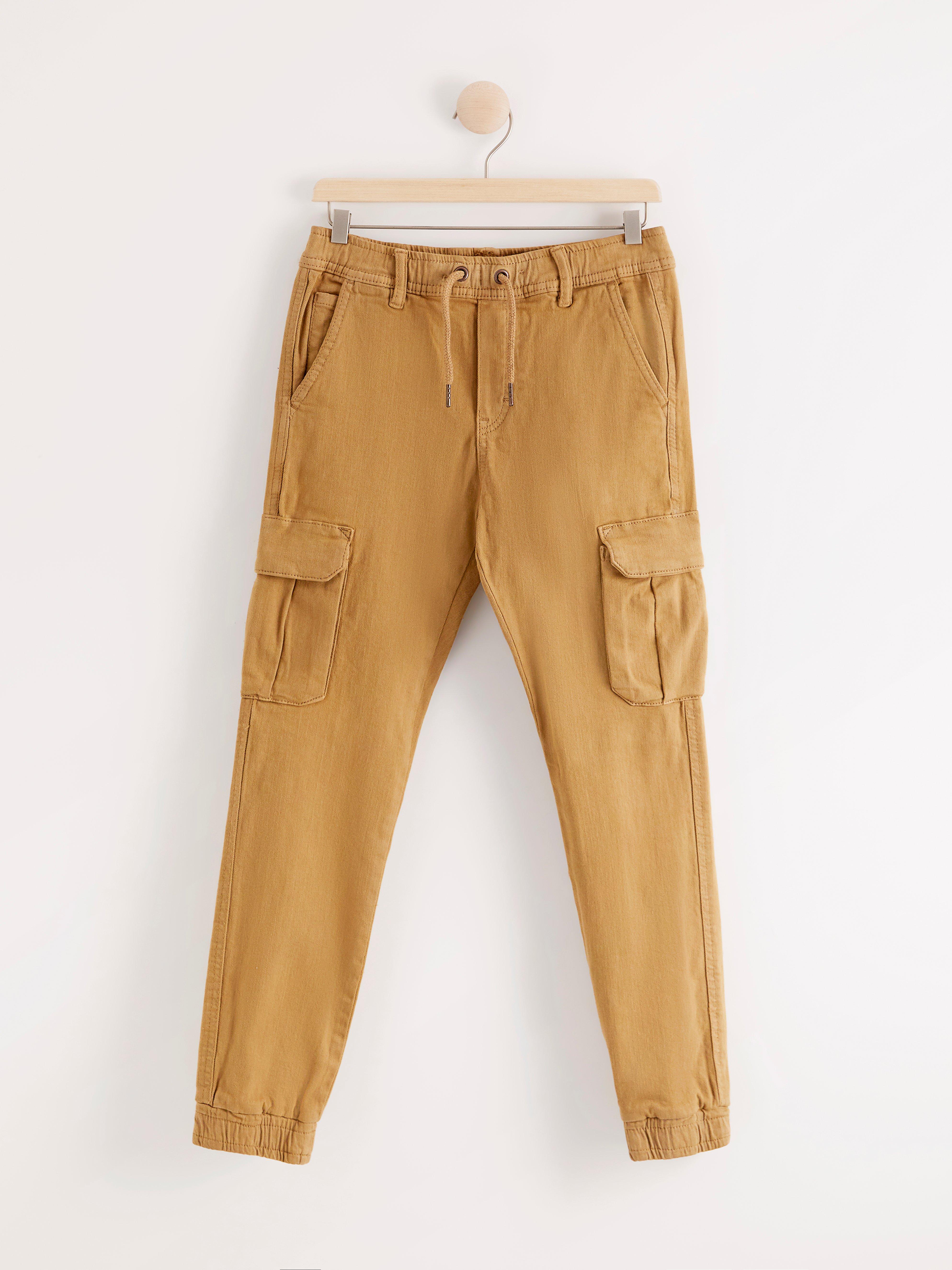 loose cargo trousers