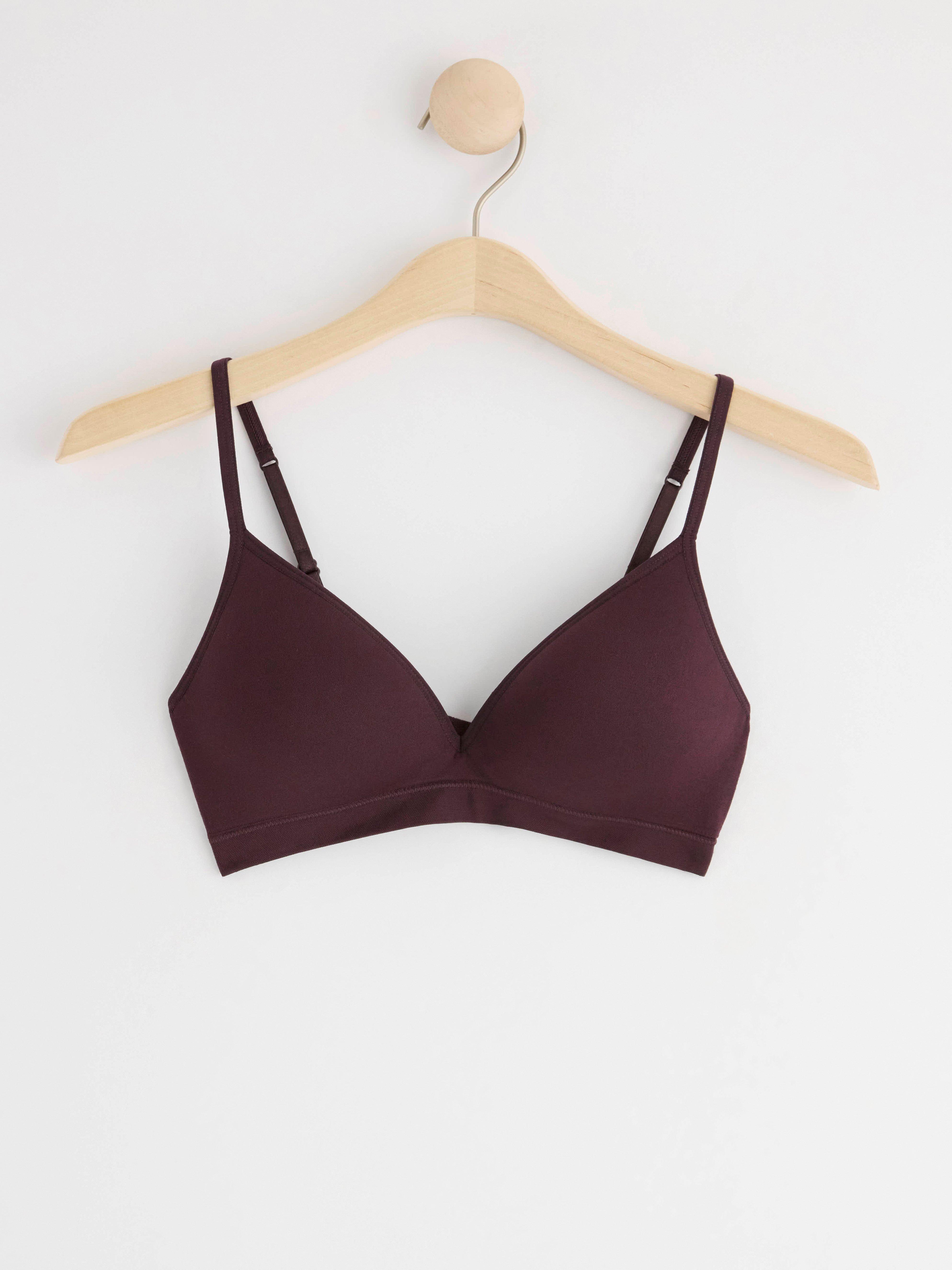 Seamless soft bra