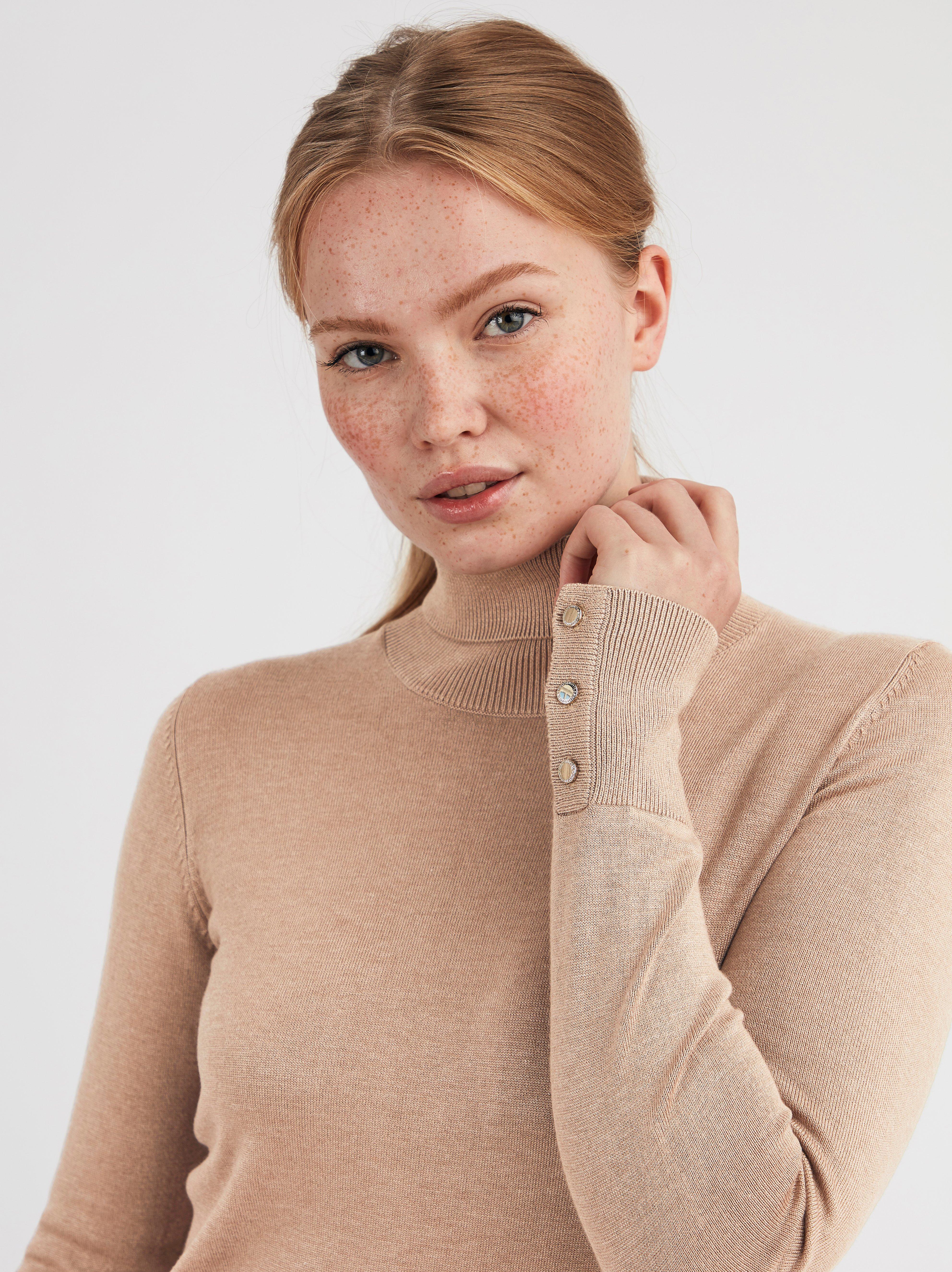 fine knit roll neck