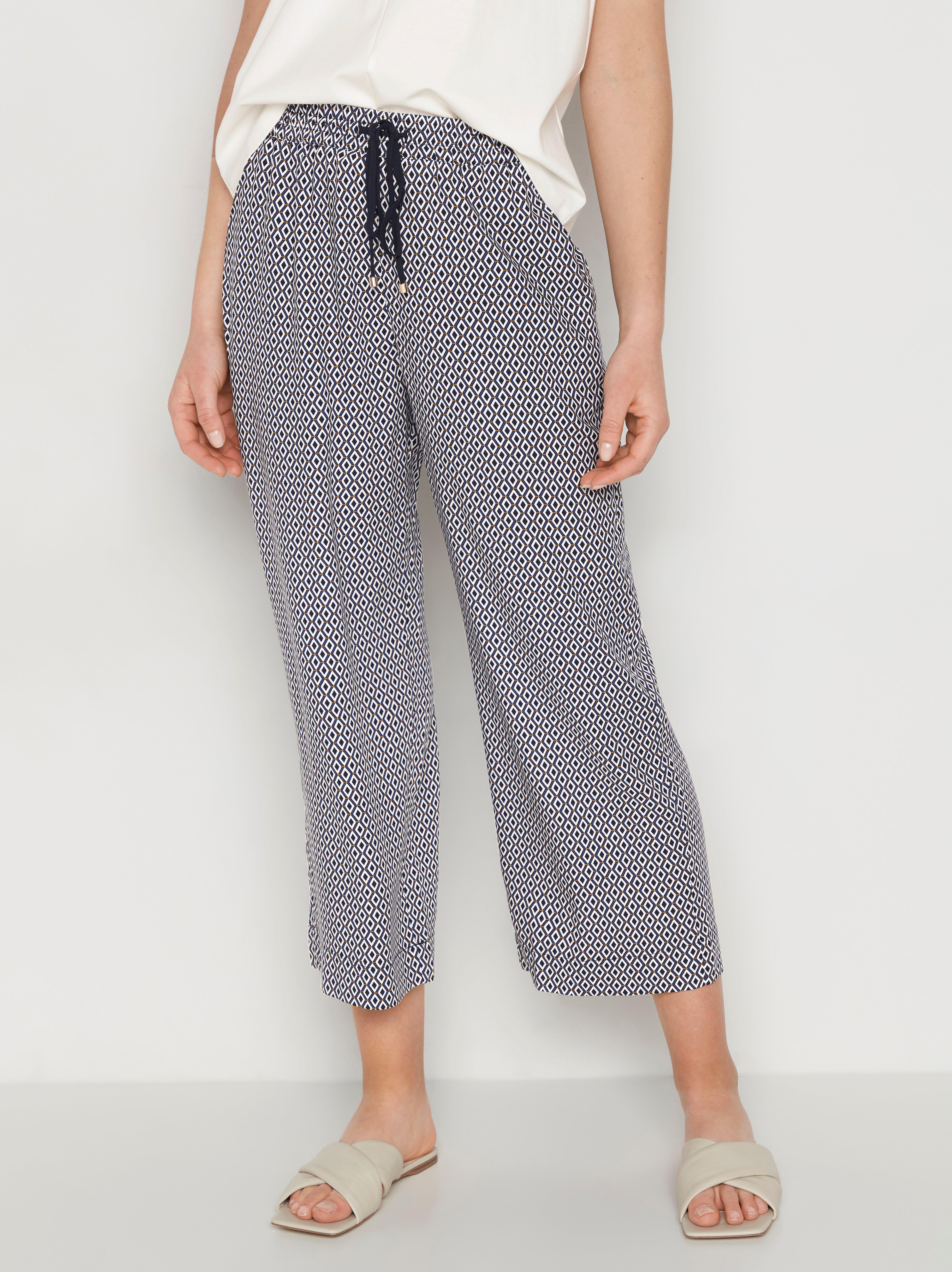 straight cropped trousers