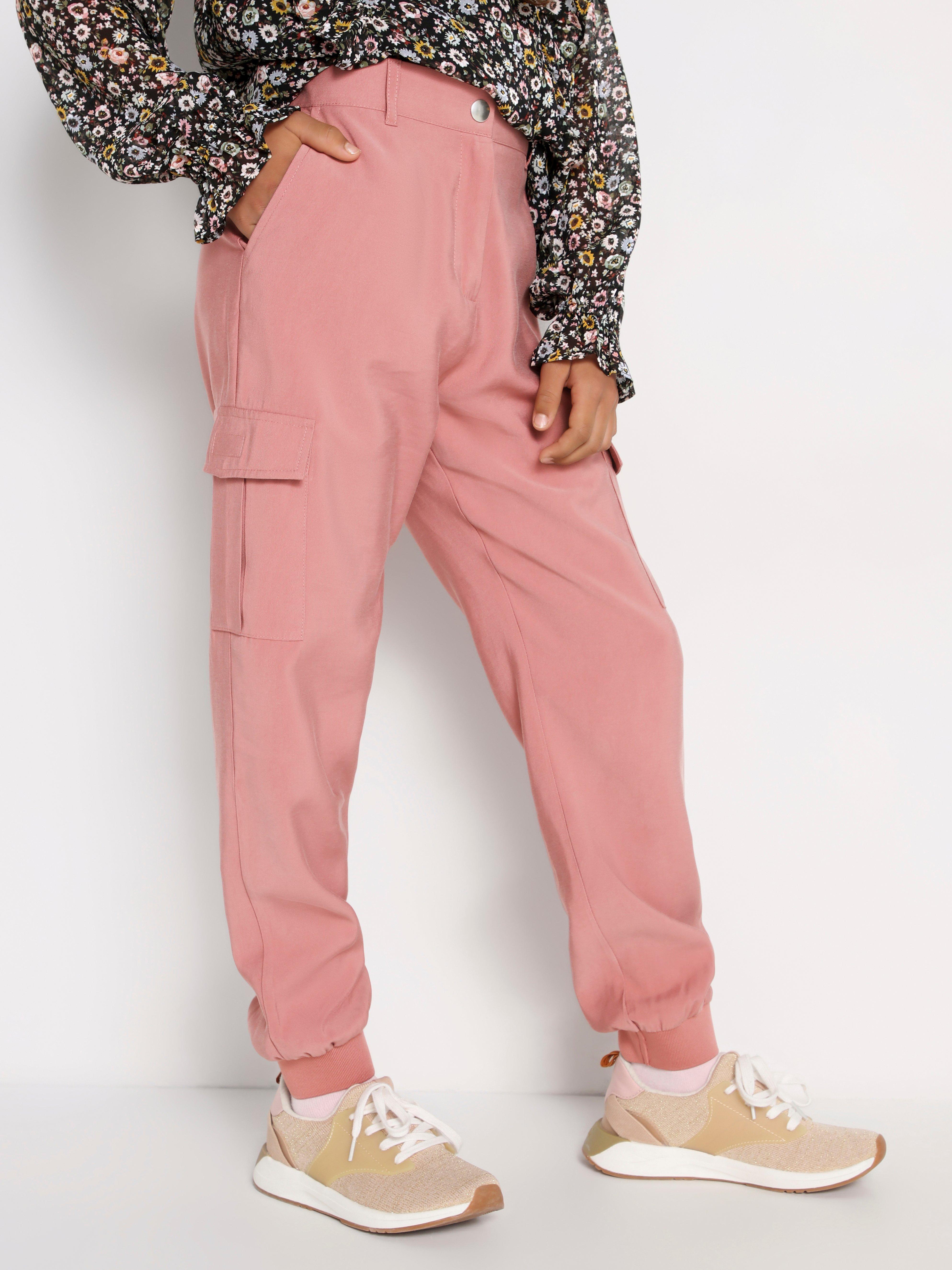 checkered cargo trousers