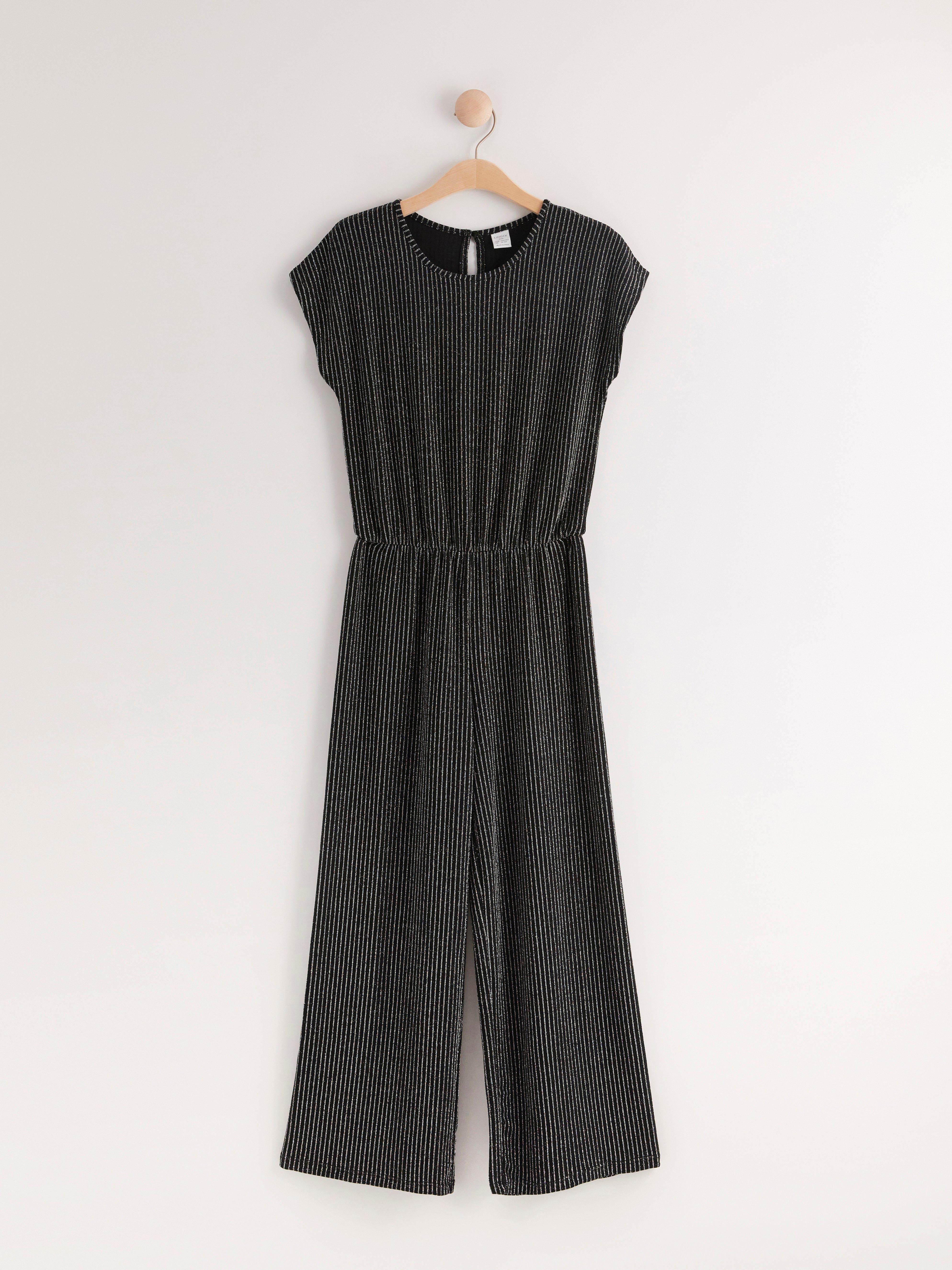 black comfy overalls