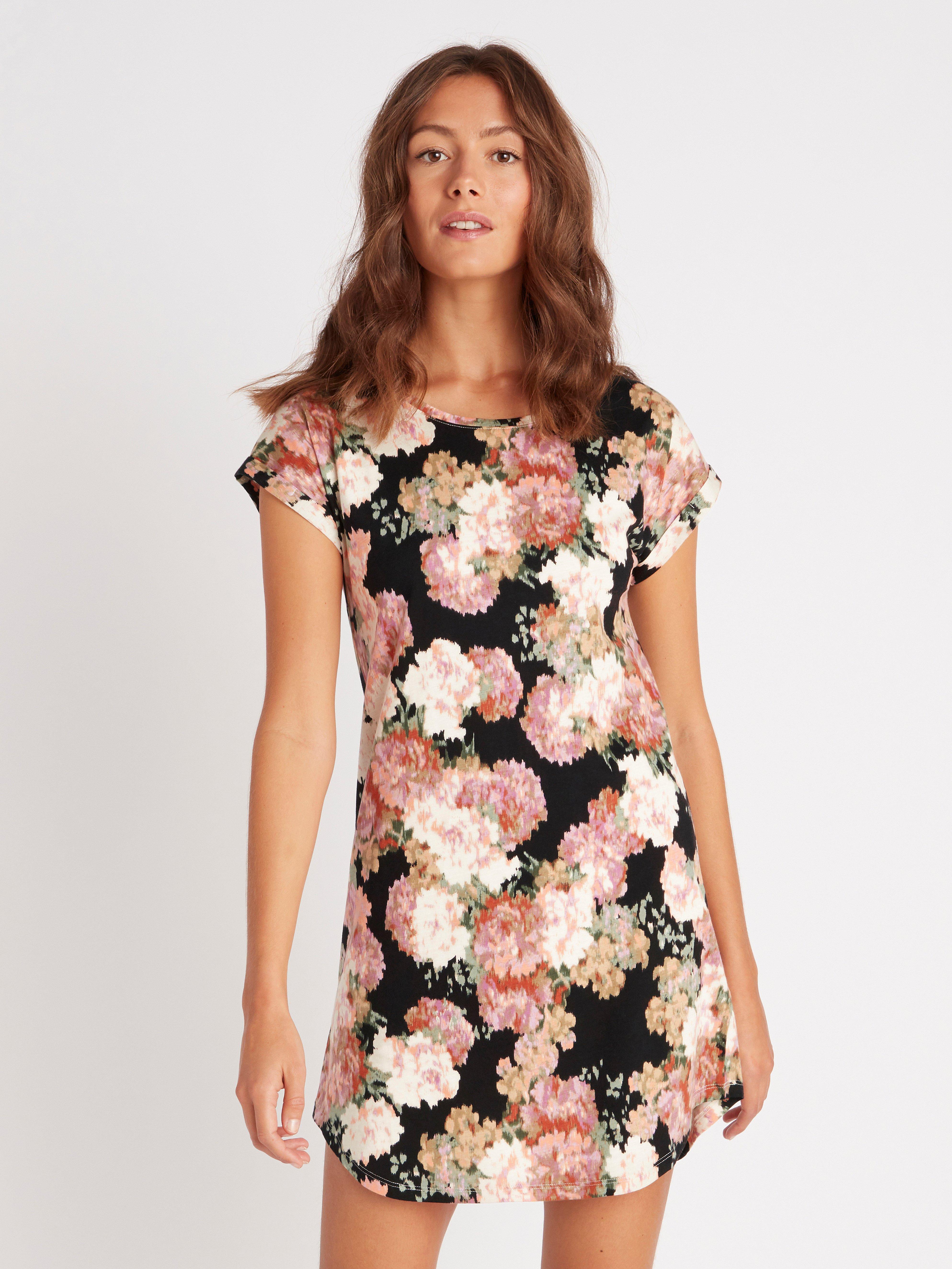 black floral short sleeve dress