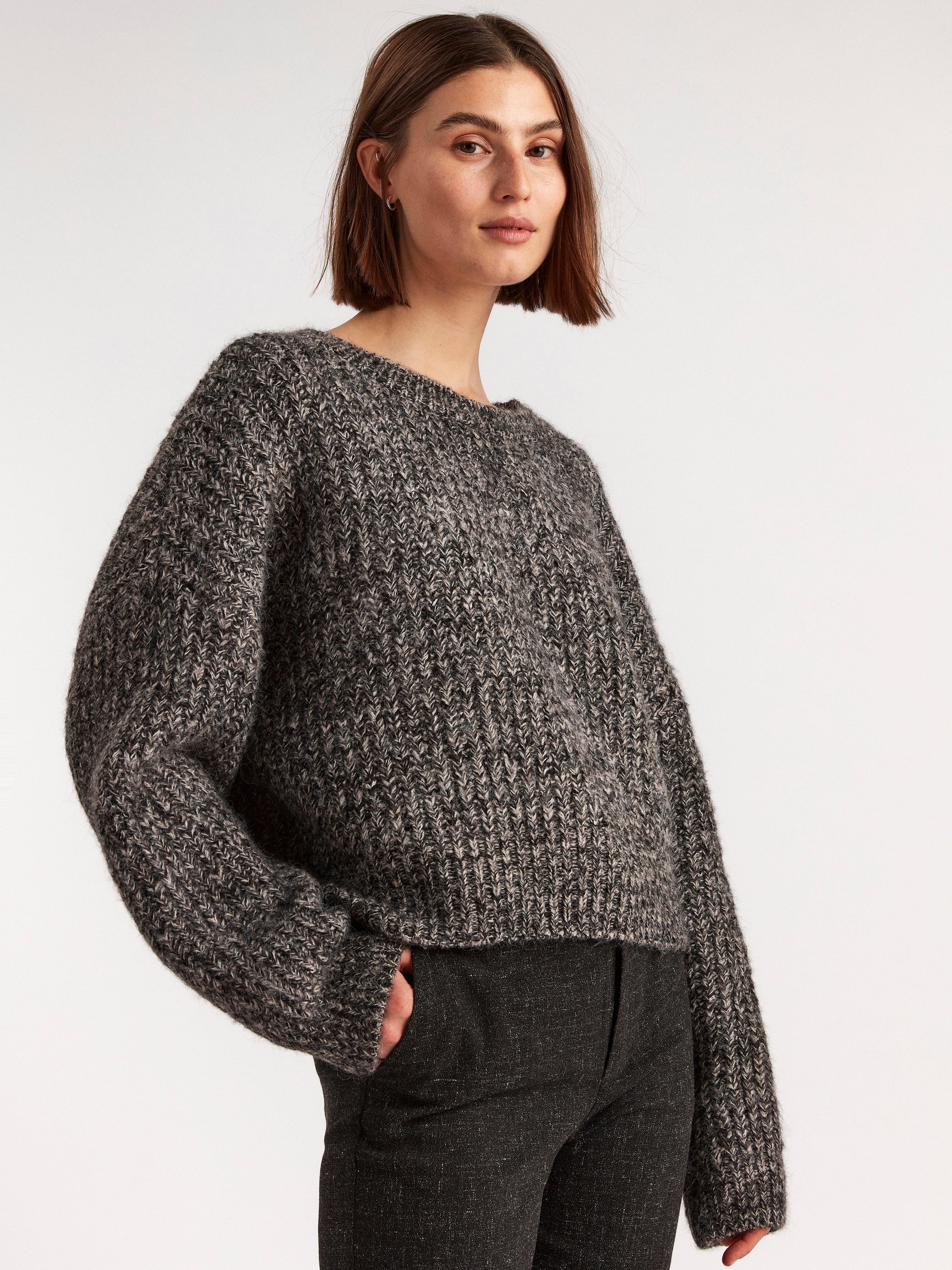 black cropped knitted jumper