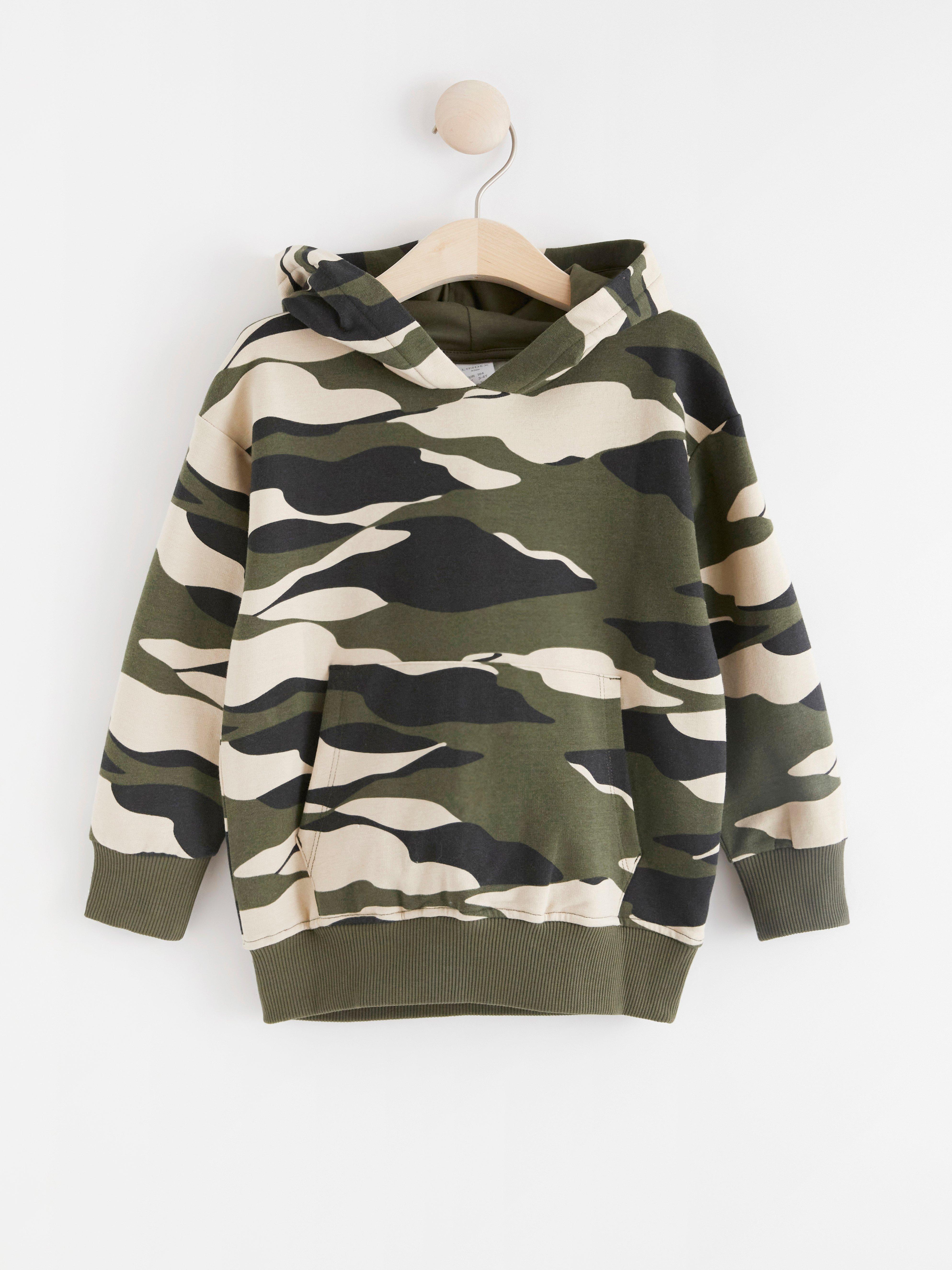 camo oversized sweatshirt