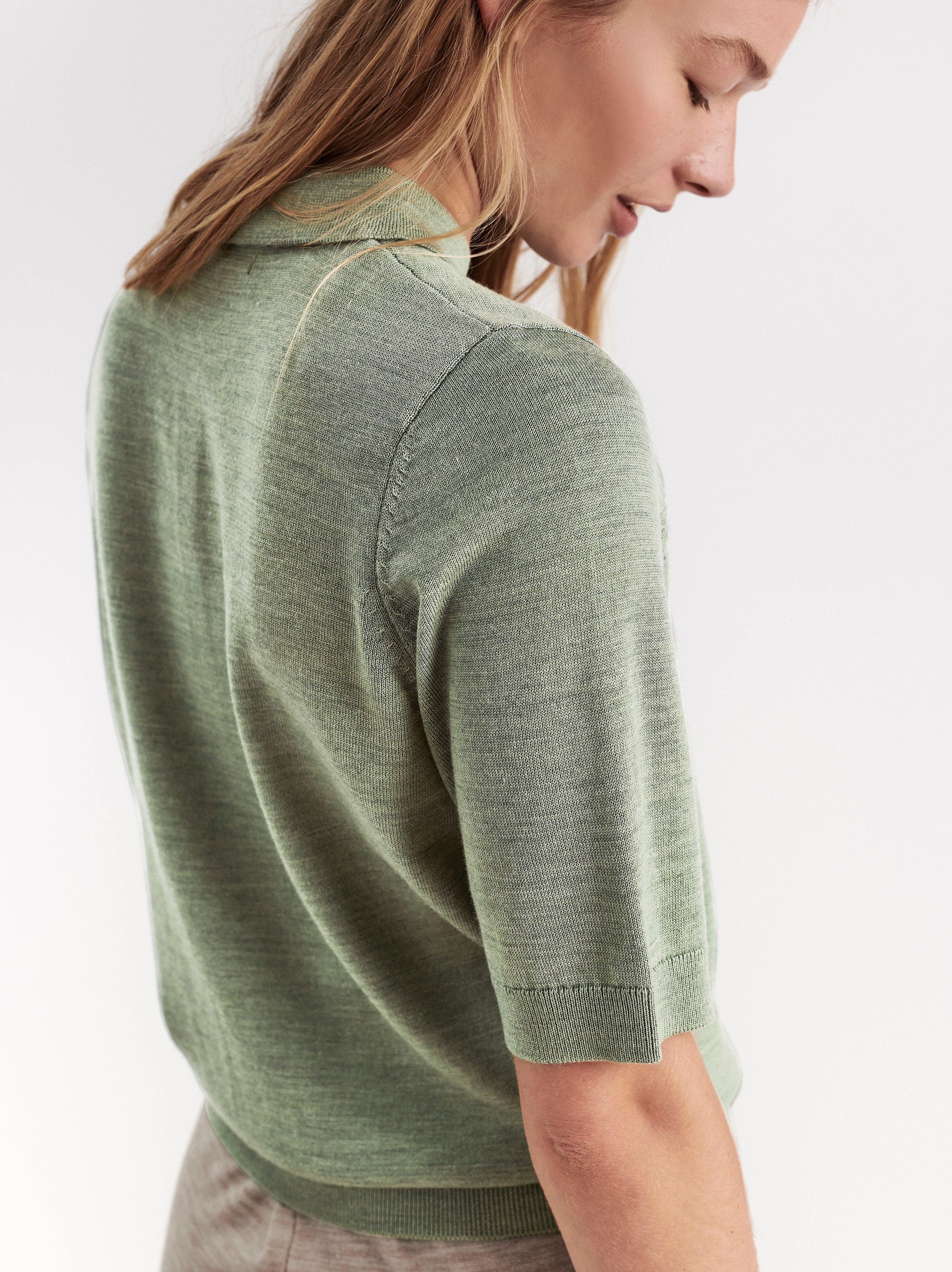 knitted short sleeve jumper