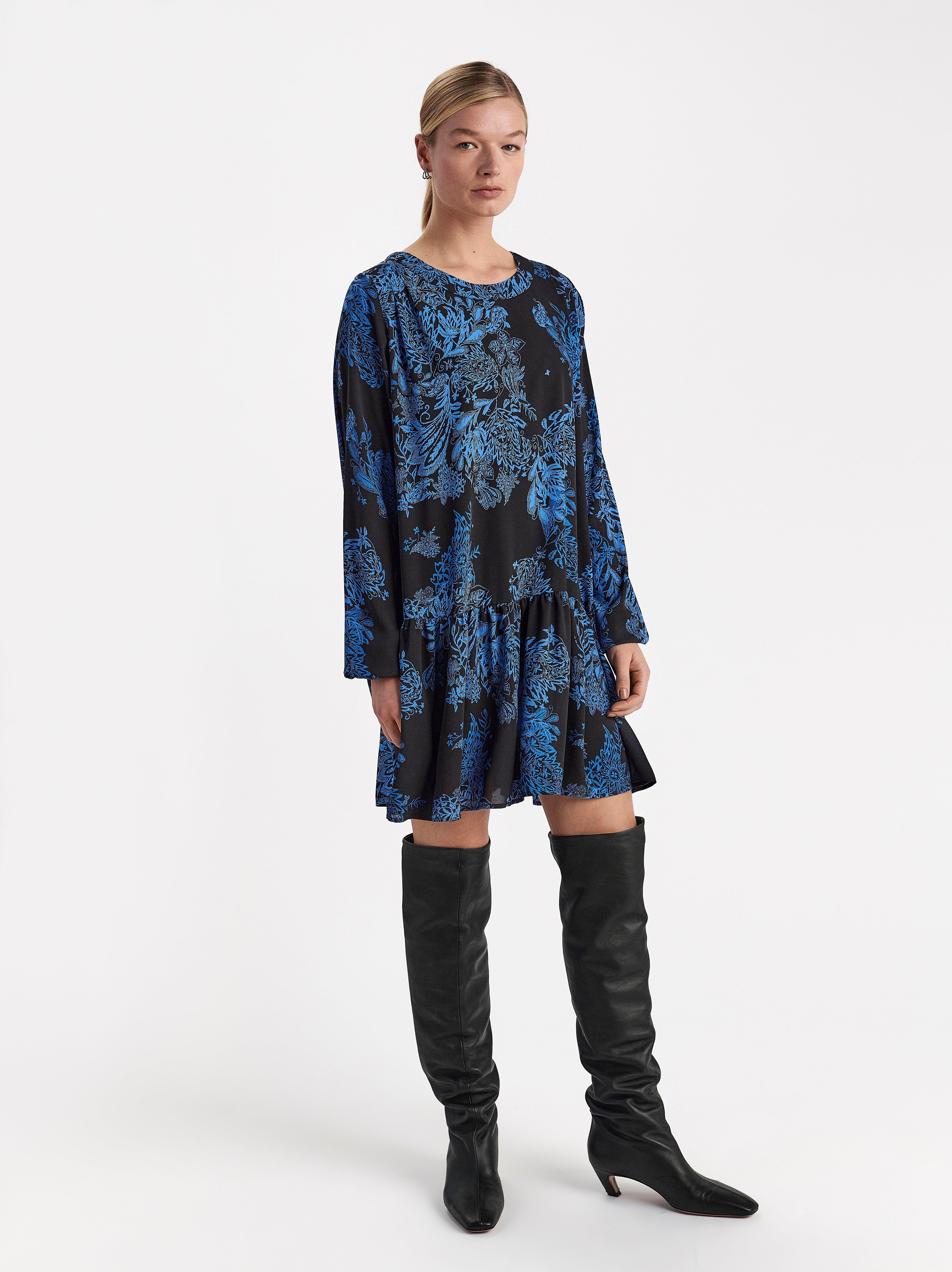 long sleeve dress with knee high boots