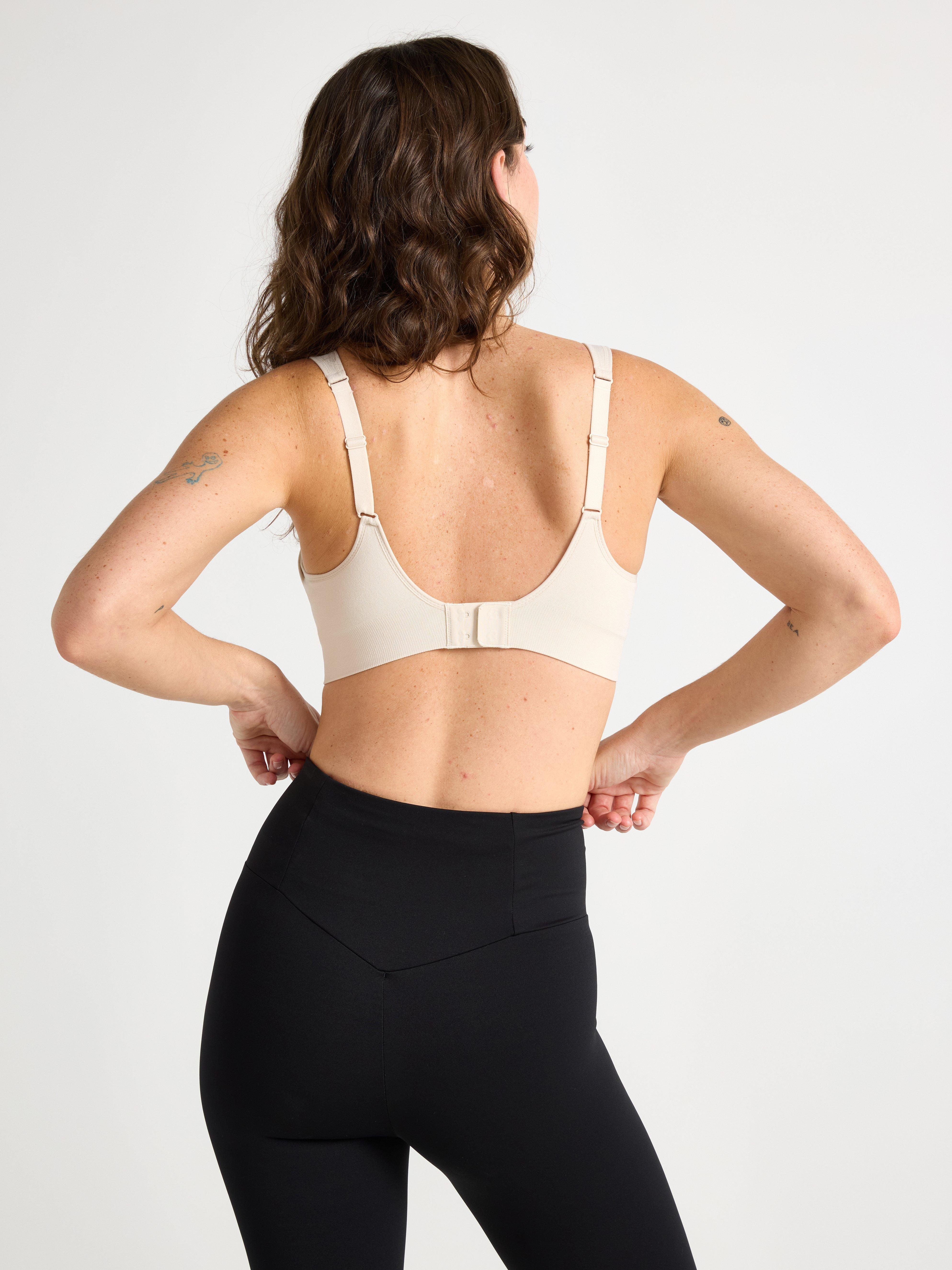 Seamless sports bra light support